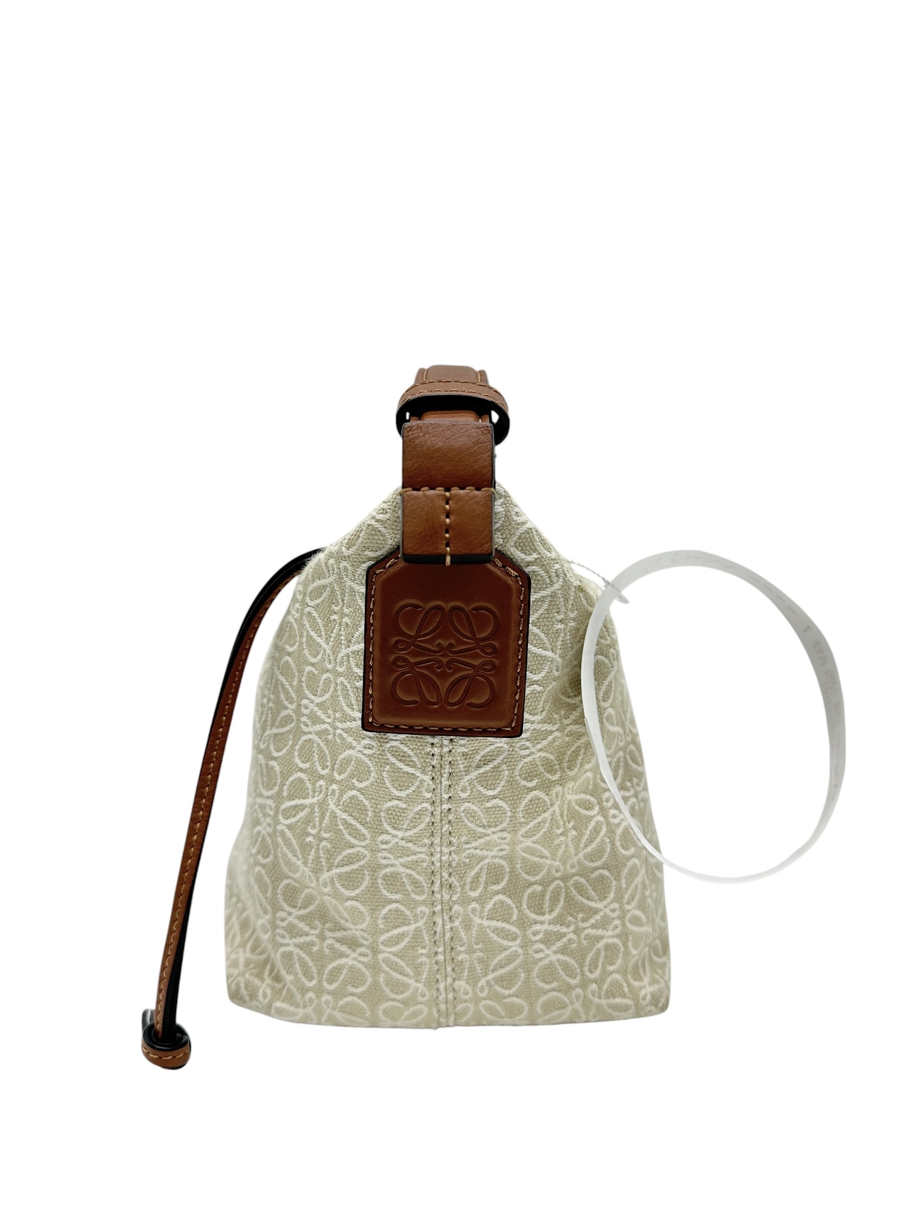 Pre-owned Loewe Cubi Anagram / Product Code: 061918