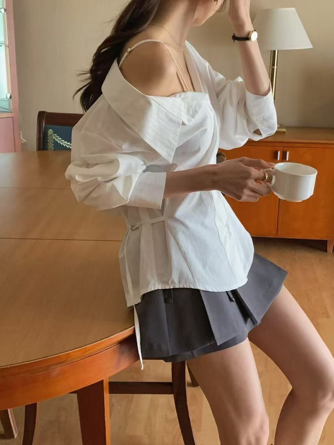 條紋率性斜肩恤衫上衣