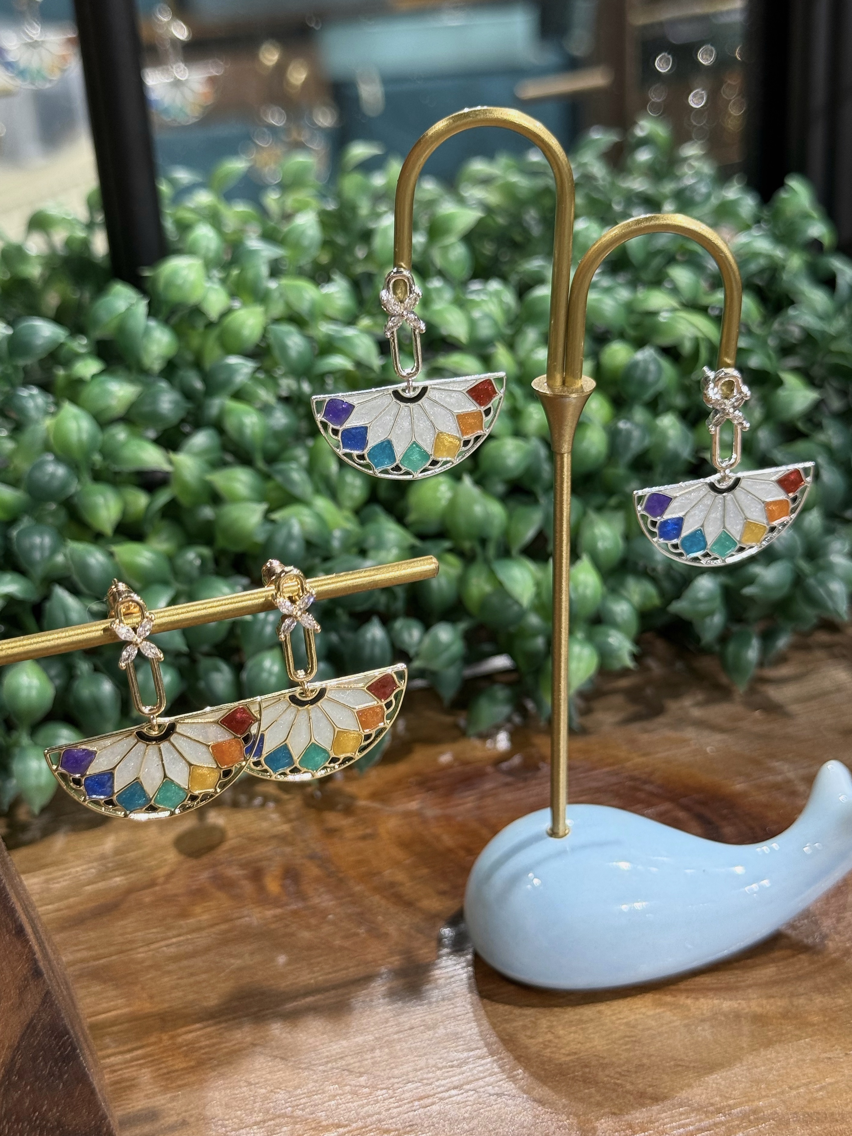 花窗晨光 Sunrise Window Dangle Earrings | 垂墜款耳環 