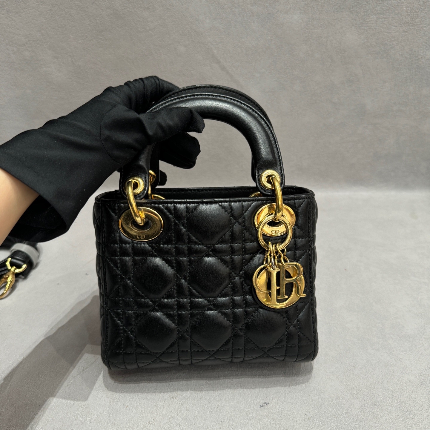 【預訂貨品】Dior Lady Dior三格黑金羊皮戴妃包