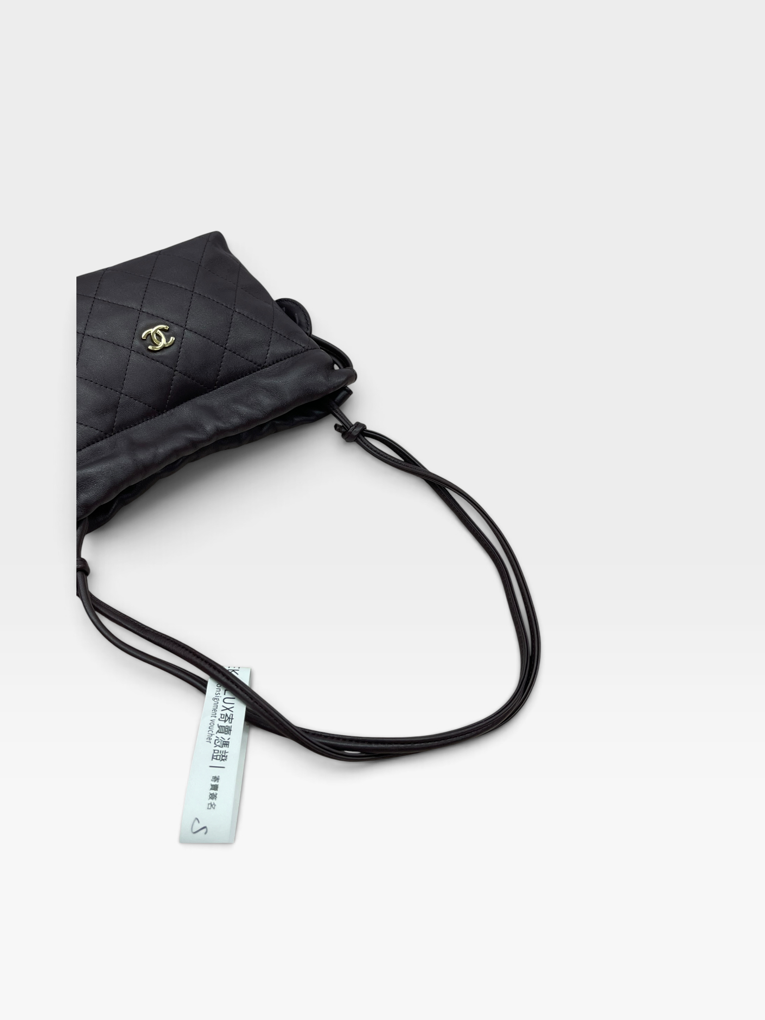 Pre-Owned CHANEL Clutch With Leather Strap / Product Code: 091401