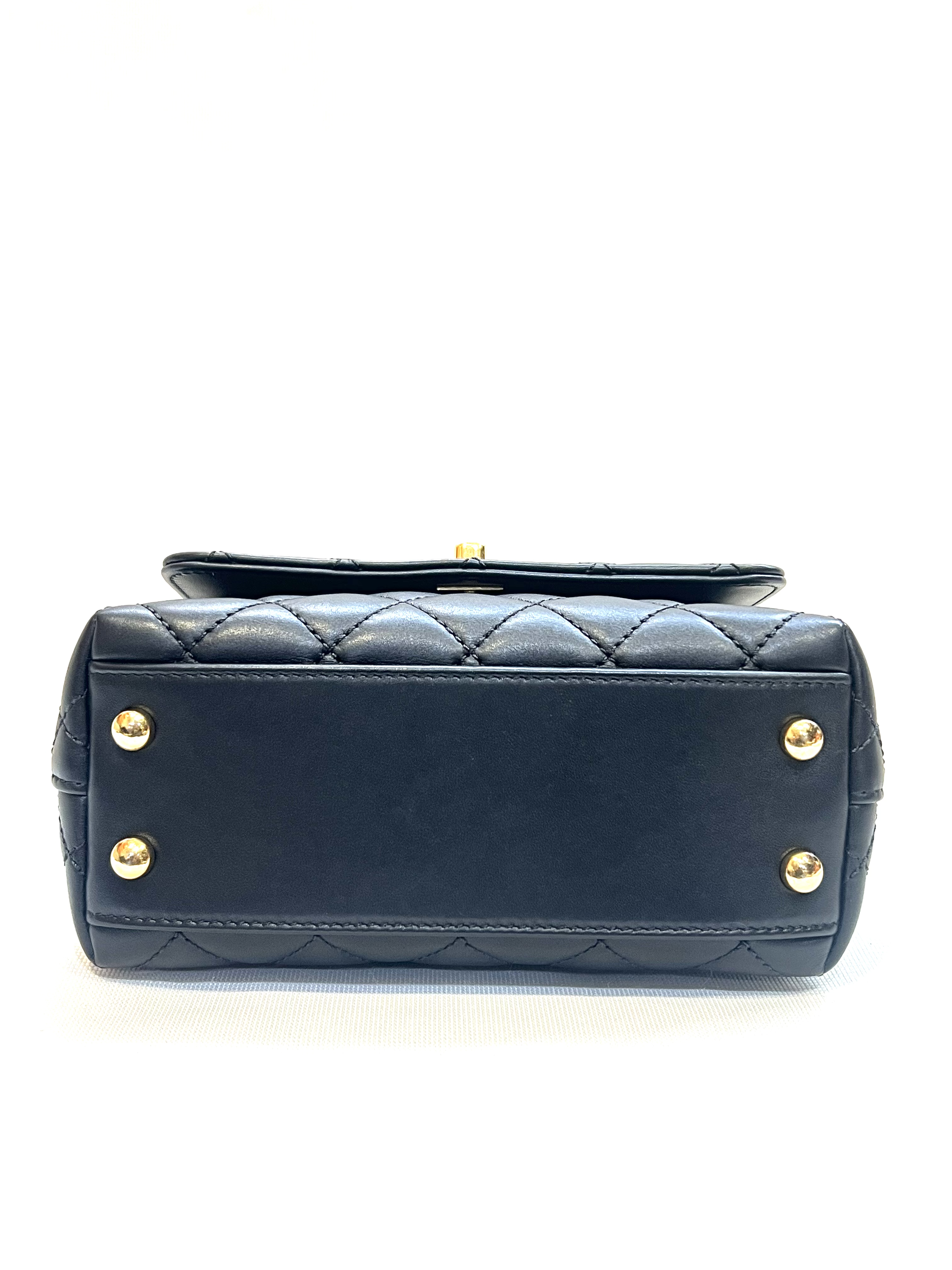 Pre-Owned Chanel  Coco Handle / Product Code: 26041651