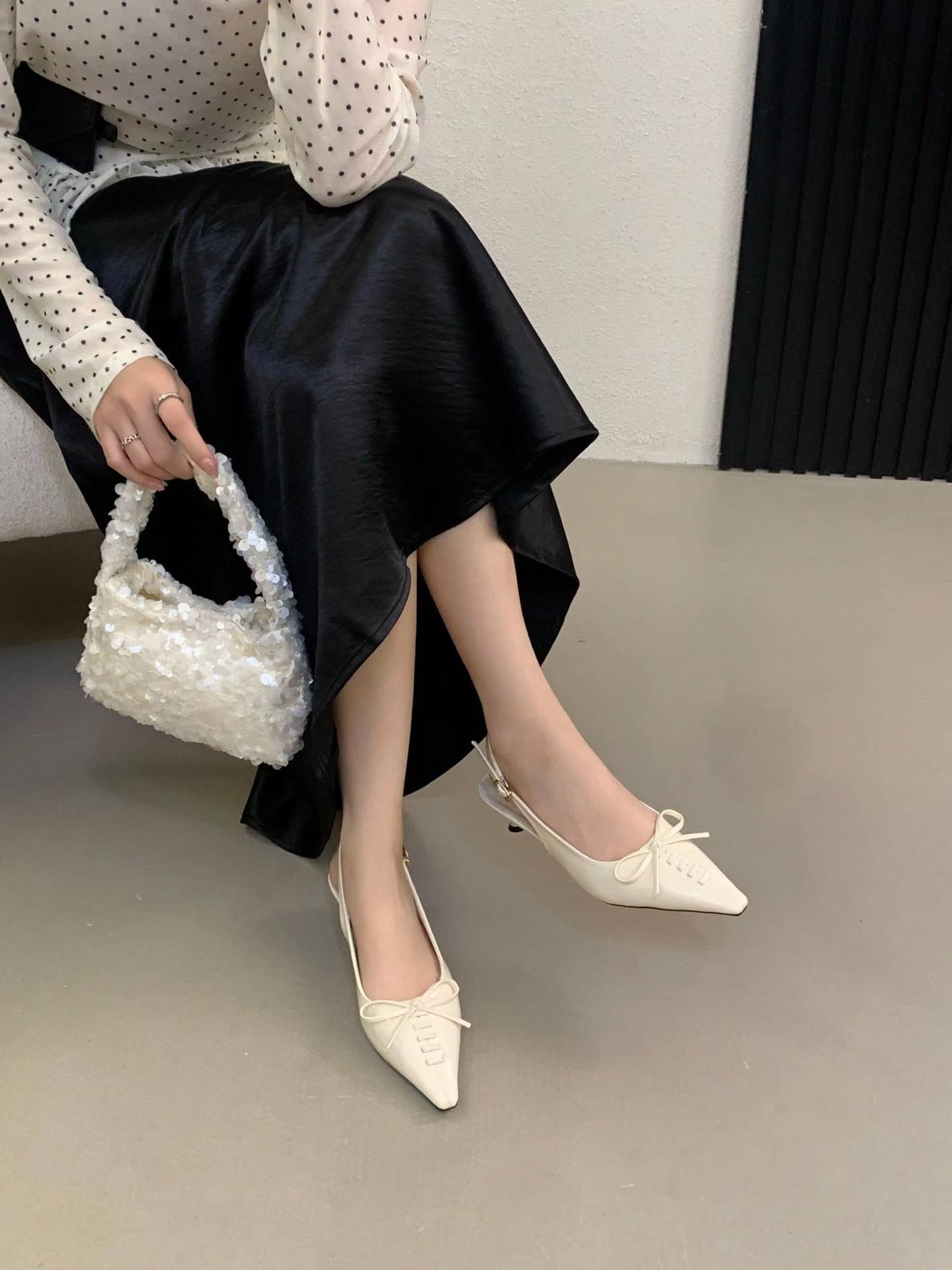 104 法式小众蝴蝶结尖头凉鞋 🇨🇳