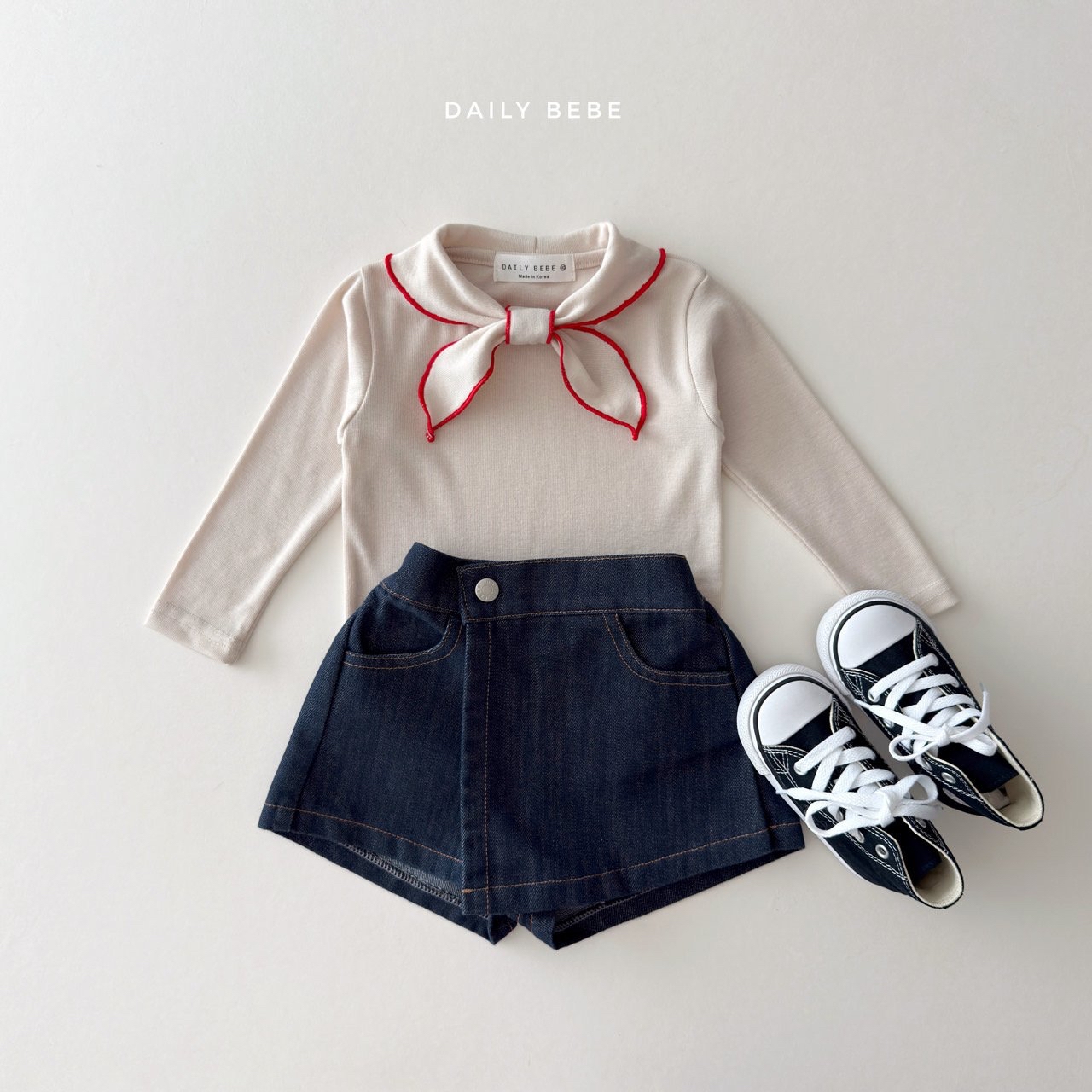 Dailybebe | Scarf T-Shirt