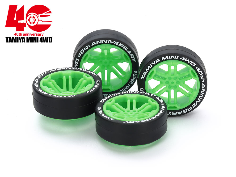MINI 4WD 40th ANNIVERSARY SUPER HARD LOW-PROFILE TIRE & WHEEL SET (12-SPOKE)