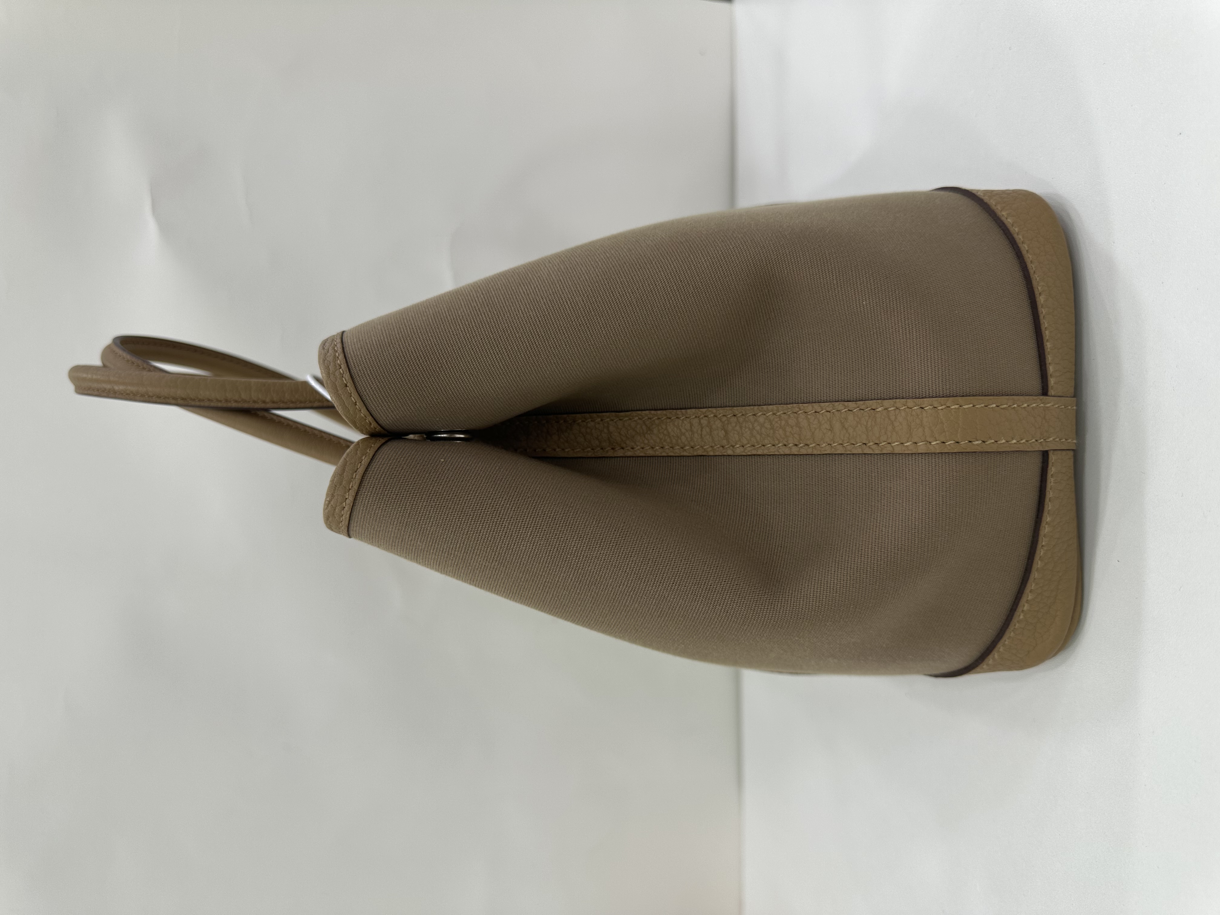 直播貨品 |  [1個-$100 2個-$300］GG73