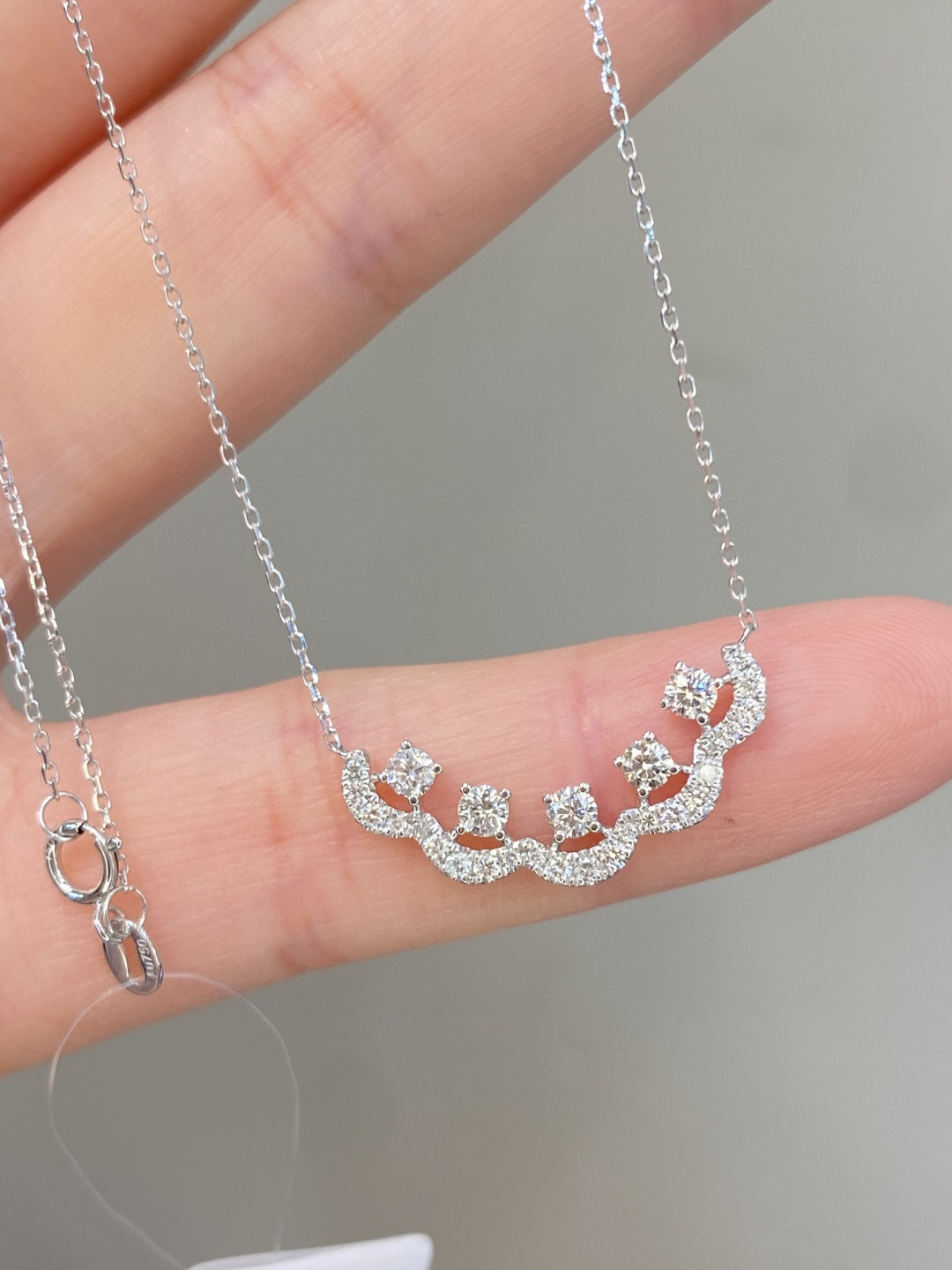 18K Diamond Necklace 