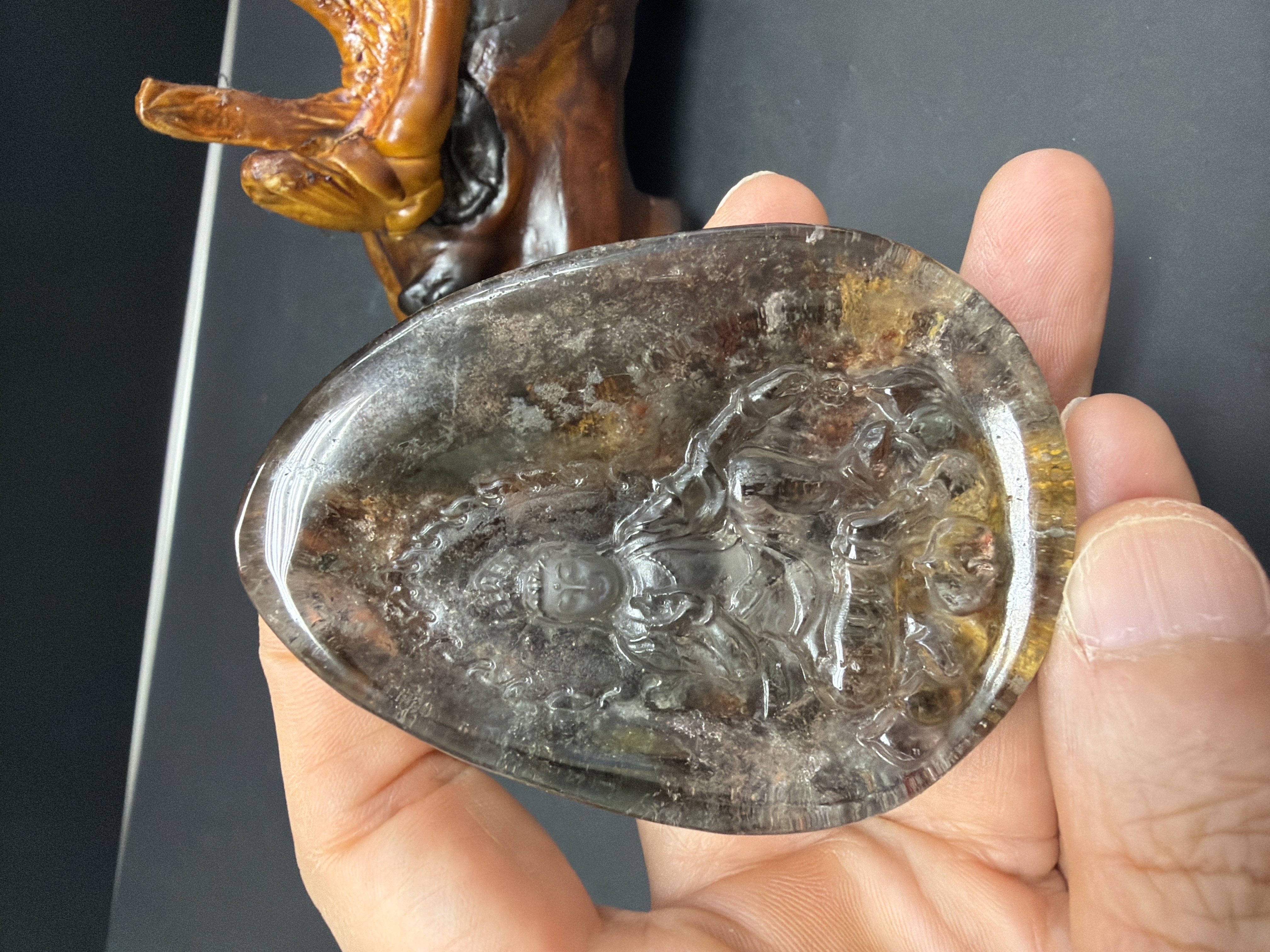 #9 自在觀音雕刻在天然綠幽靈水晶 （已加持）全高12cm