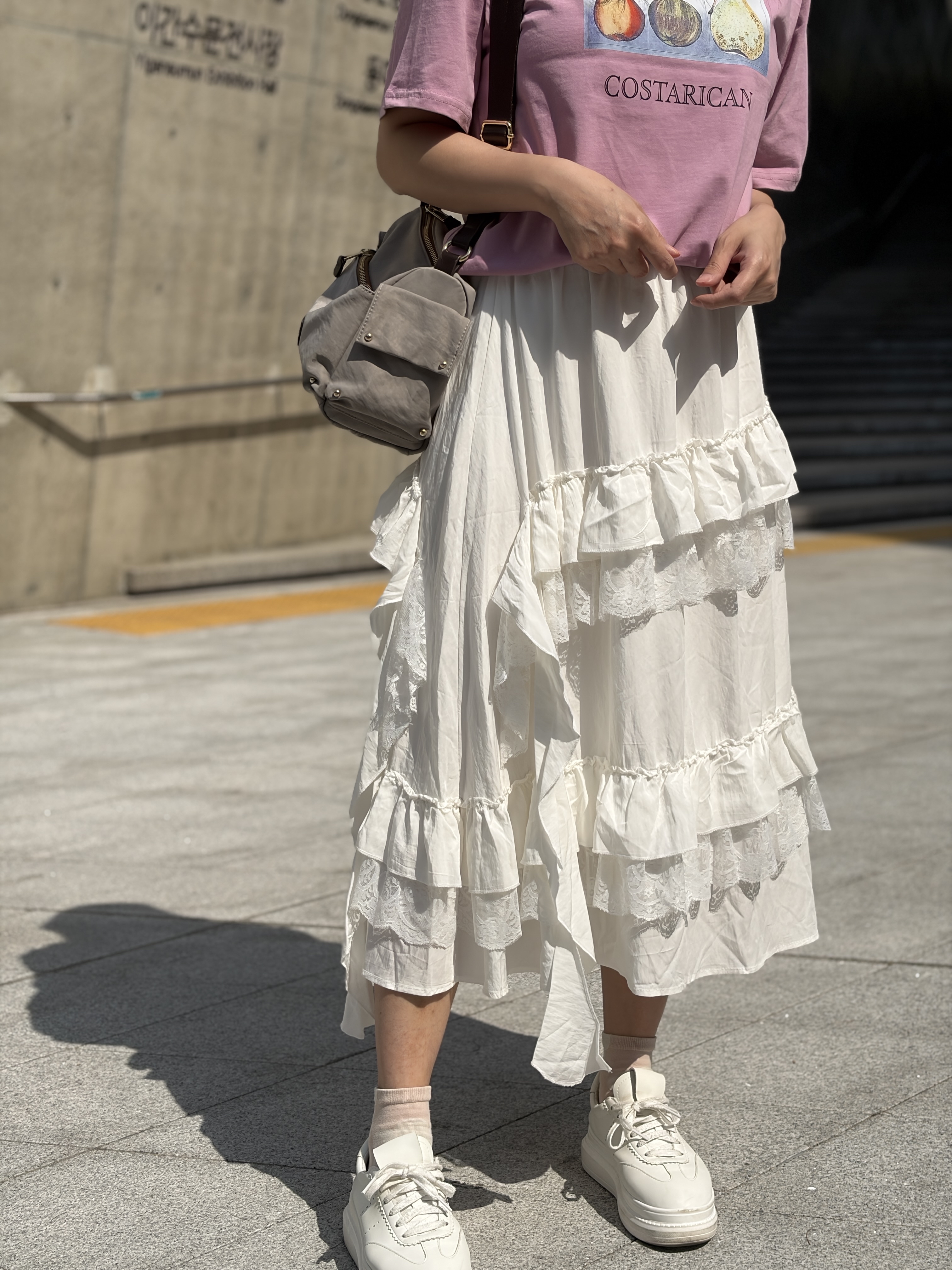 白色Ruffles skirt 