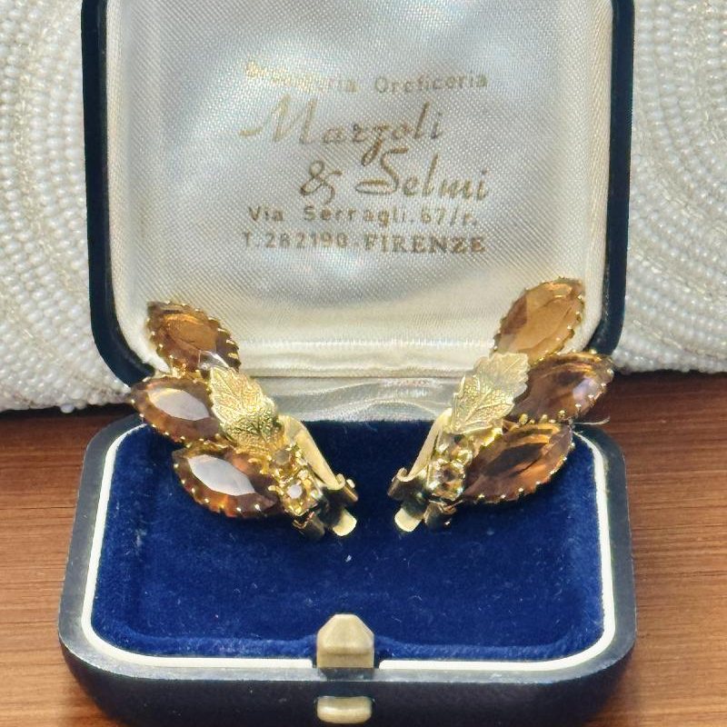 Vintage C.a. 1960s Amber Glass Golden Leaves Clip Earrings