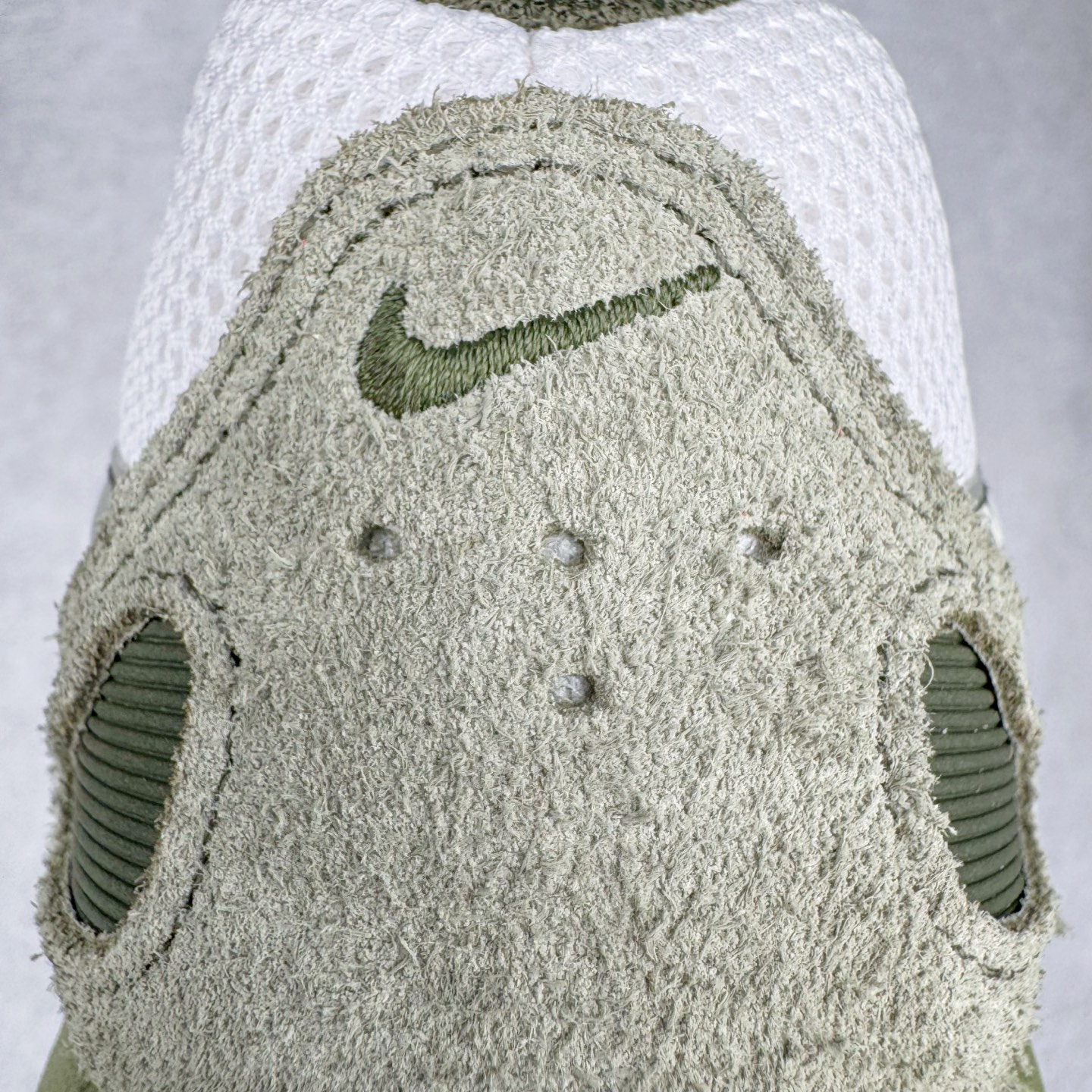 Nike P-6000 IH0246-320  