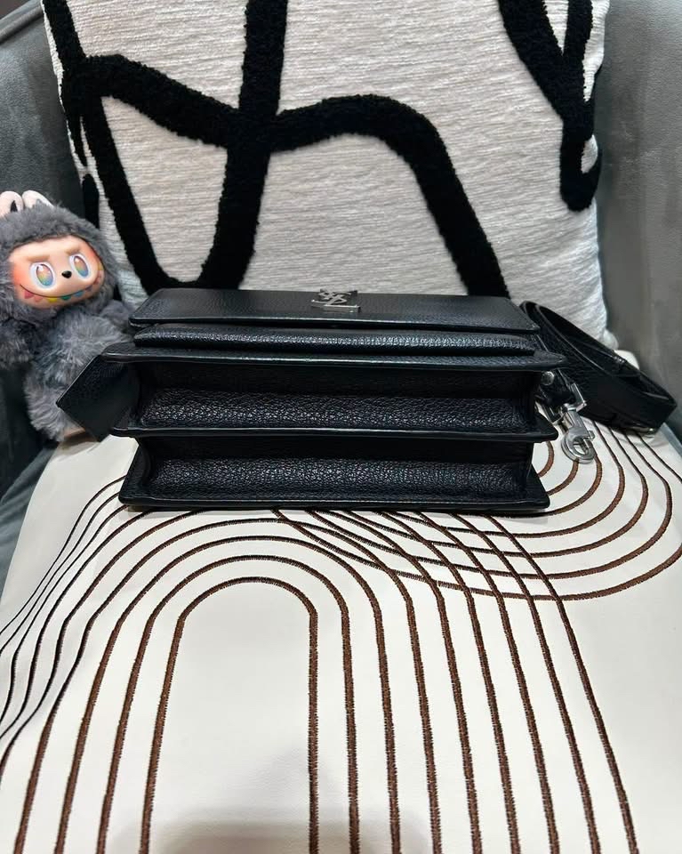 YSL Saint Laurent sunset medium calfskin bag 100%Authentic,95%new ✅dust bag
