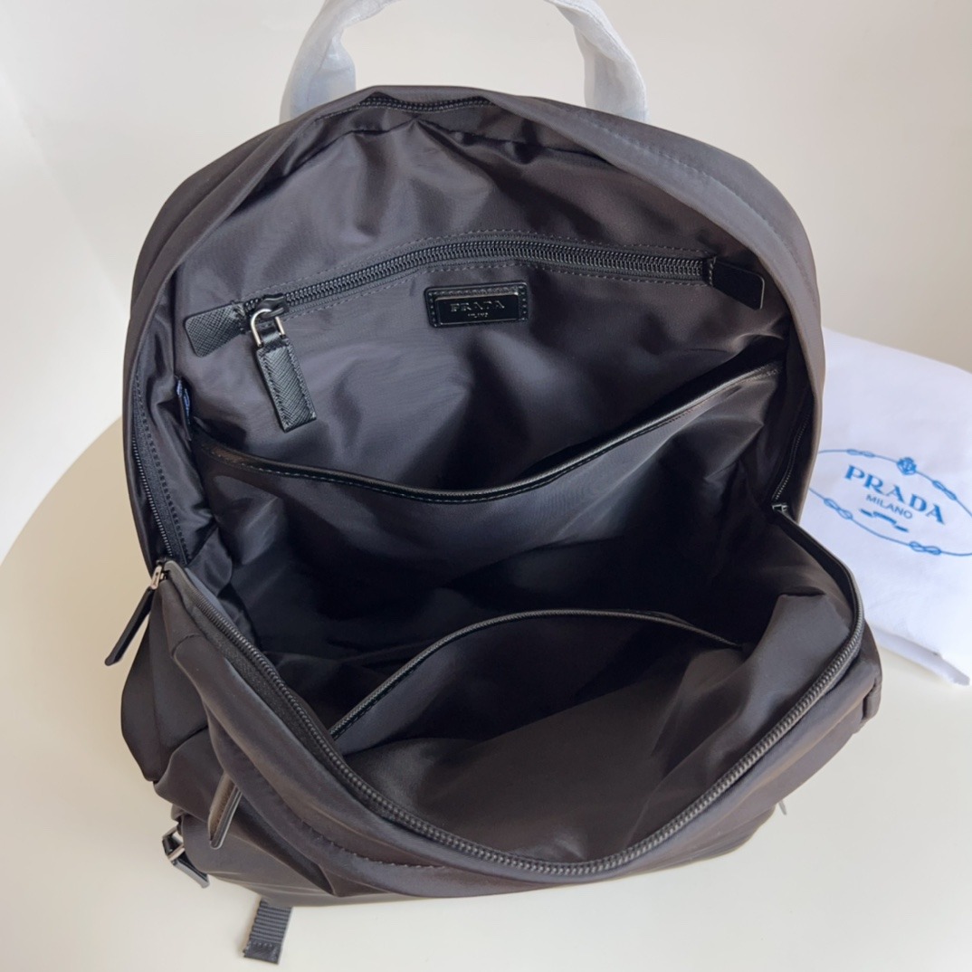 【現貨原單】Prada Re-Nylon and Saffiano leather backpack 背囊