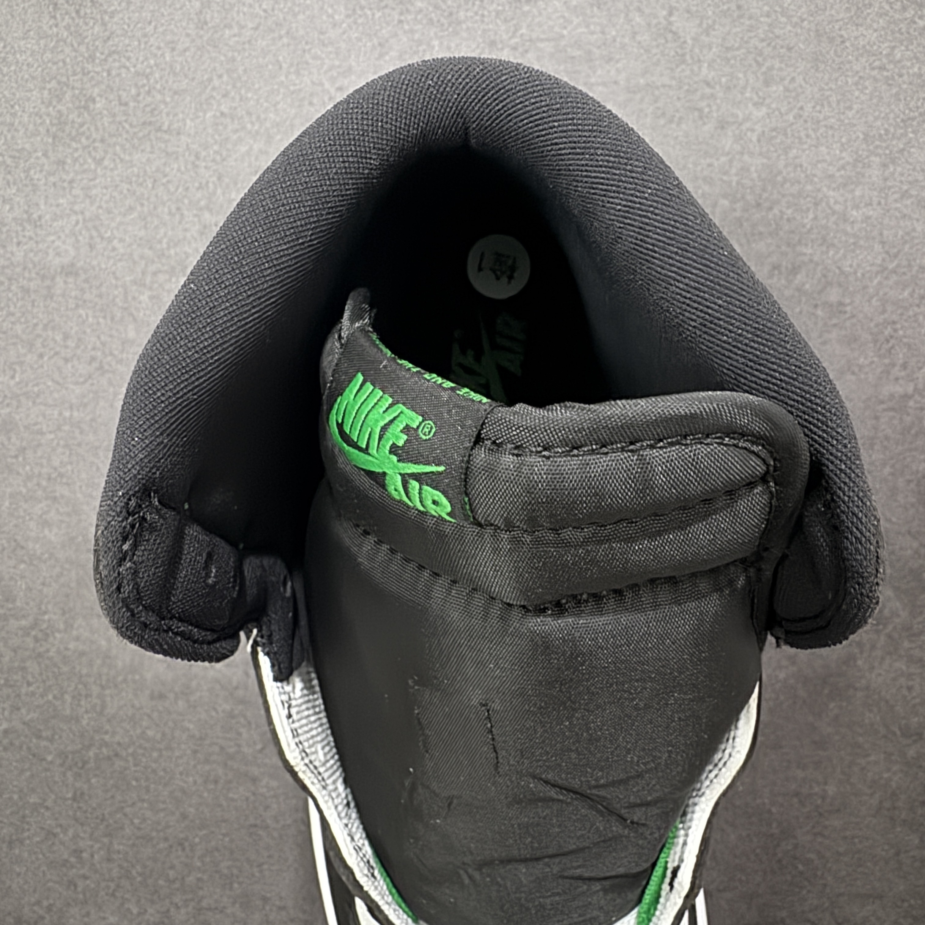 Nike Air Jordan 1 Retro High OG DZ5485-031