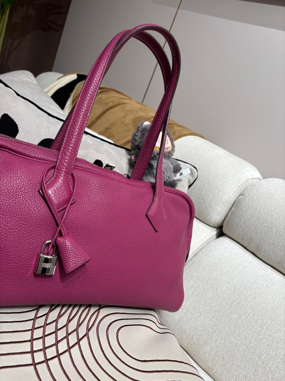 Hermes Victoria Elan 100%Authentic, 95%New ✅key Lock✅Dust bag