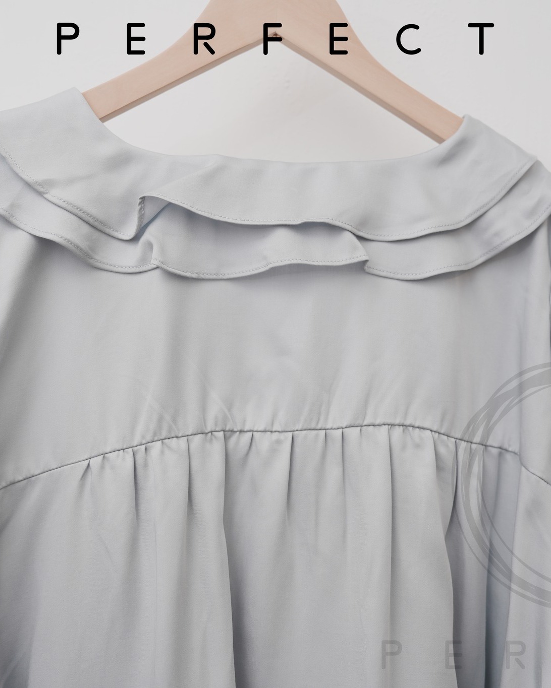 T0004_高貴面料五色大RUFFLE領上衣(氣質灰)