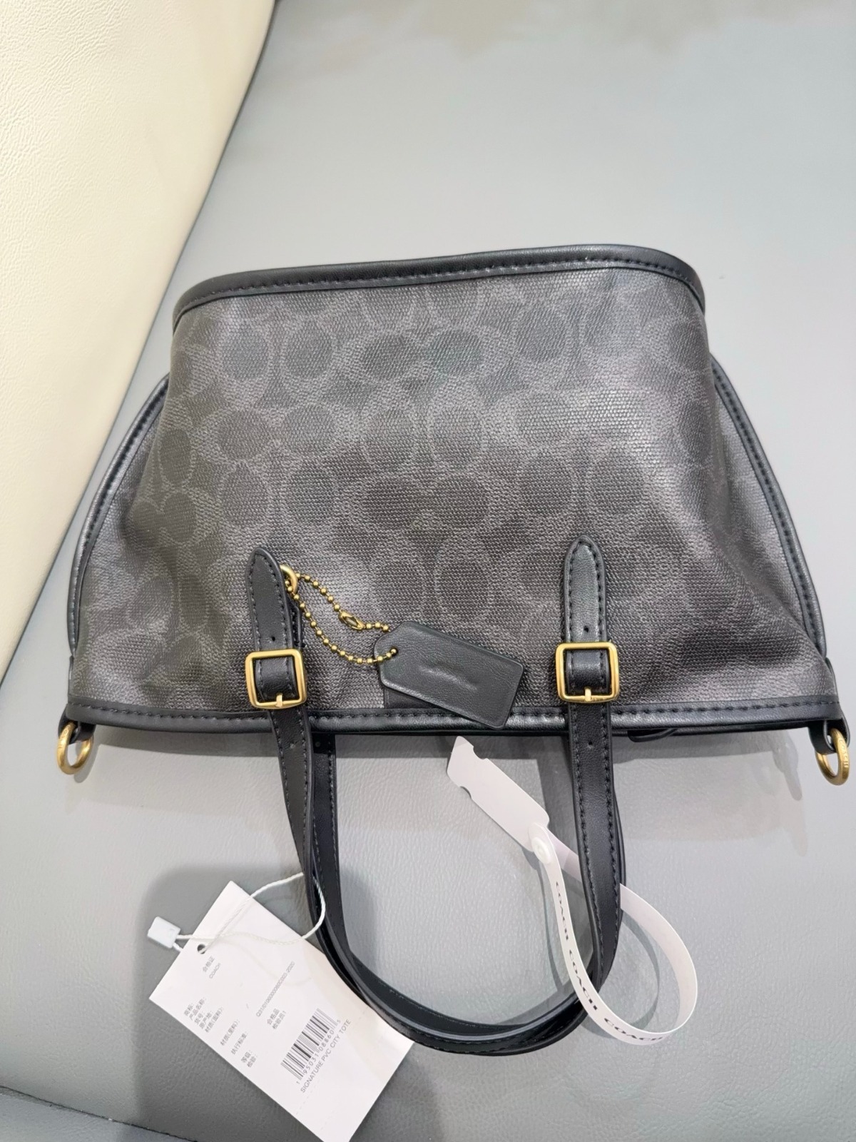 0215 COACH Taxi 小號牛皮tote bag 3月中