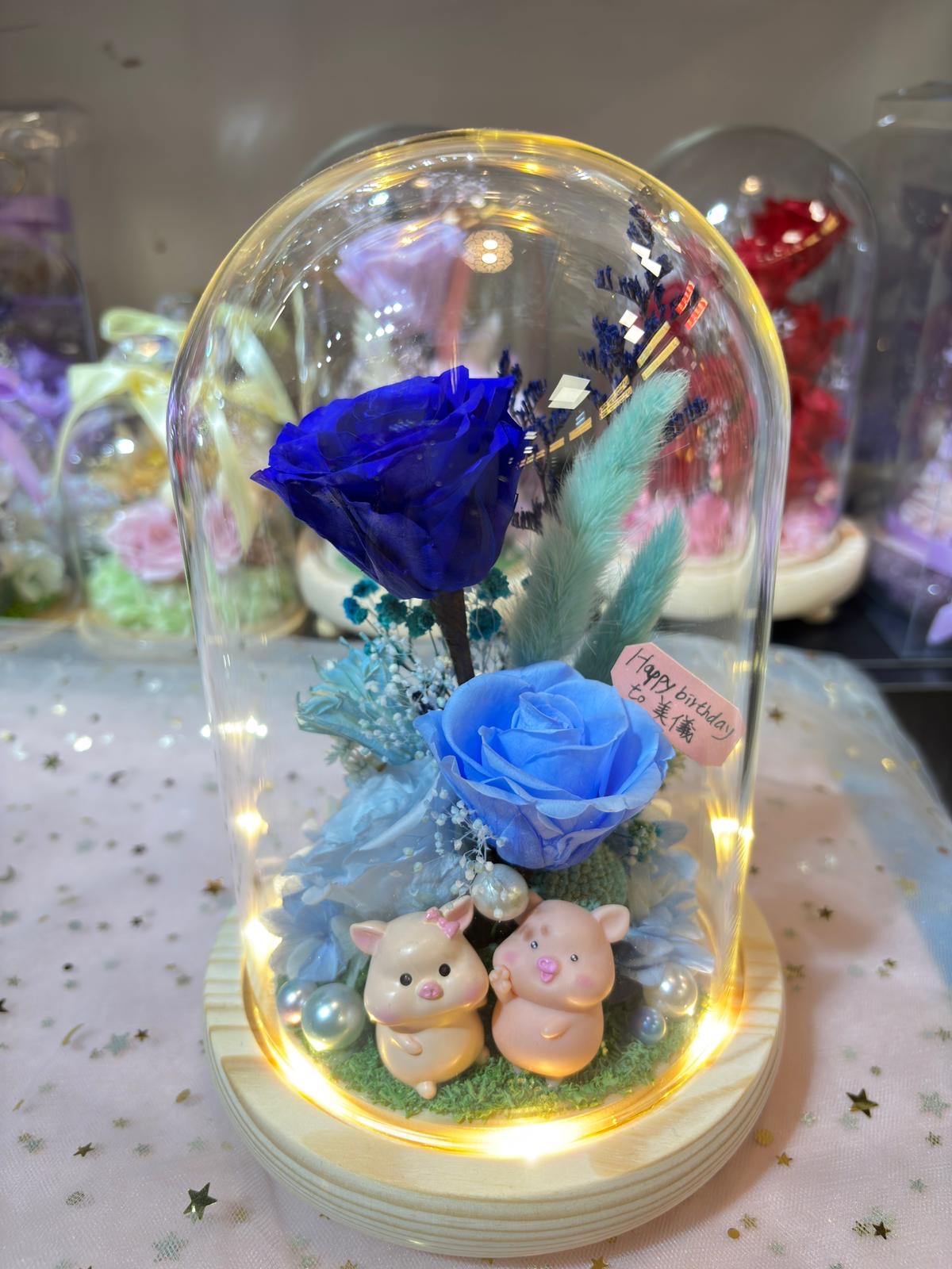 客人特別訂製款永生花藍（有燈，底坐直徑14cm; 總高21cm）