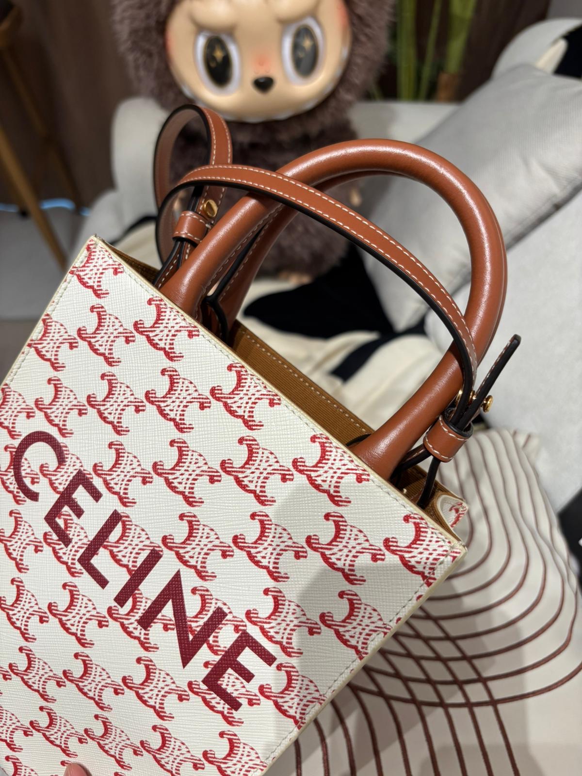 Celine Mini Vertical Cabas Red & Write 100%Authentic, 95%New ✅Dust bag
