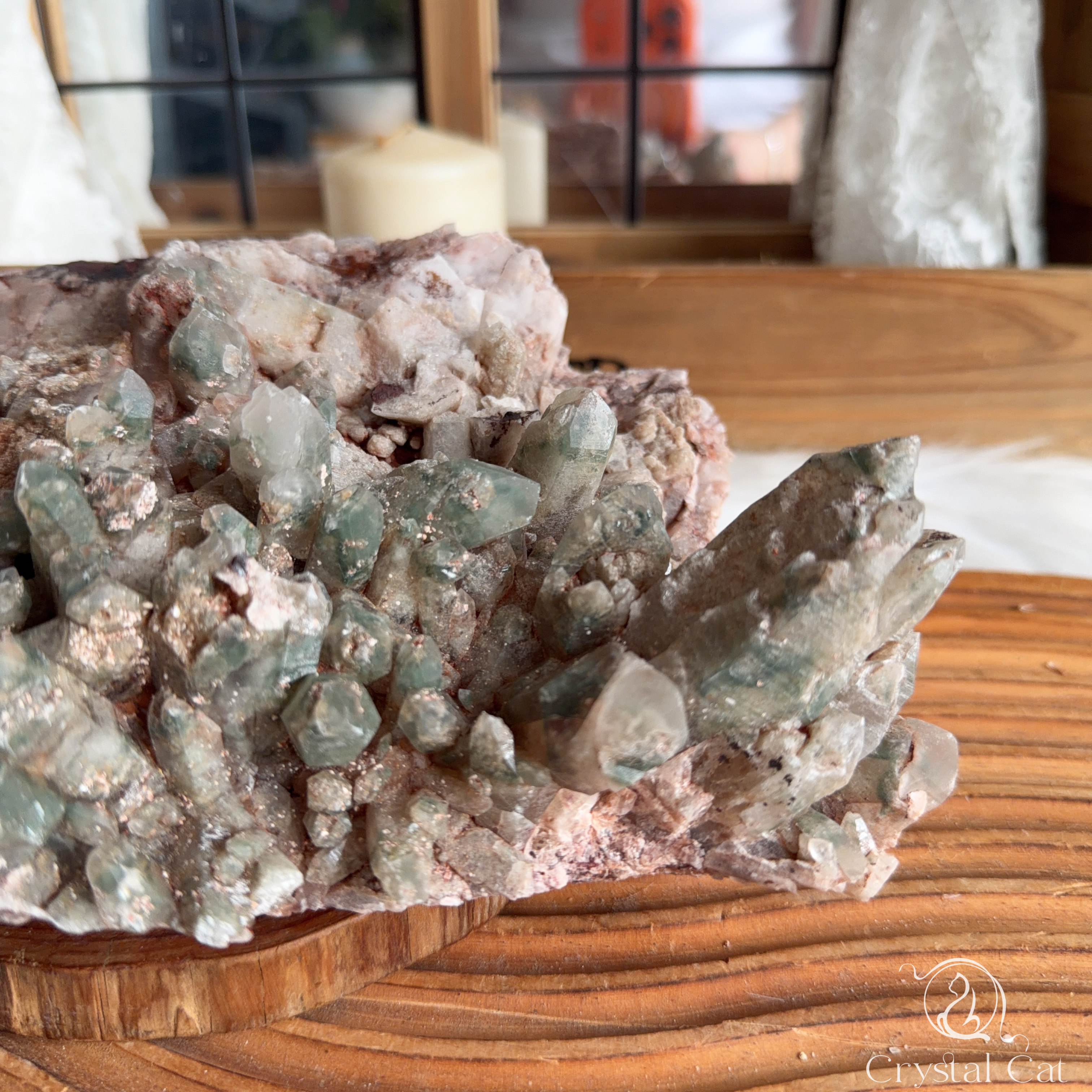 天然綠幽靈晶簇