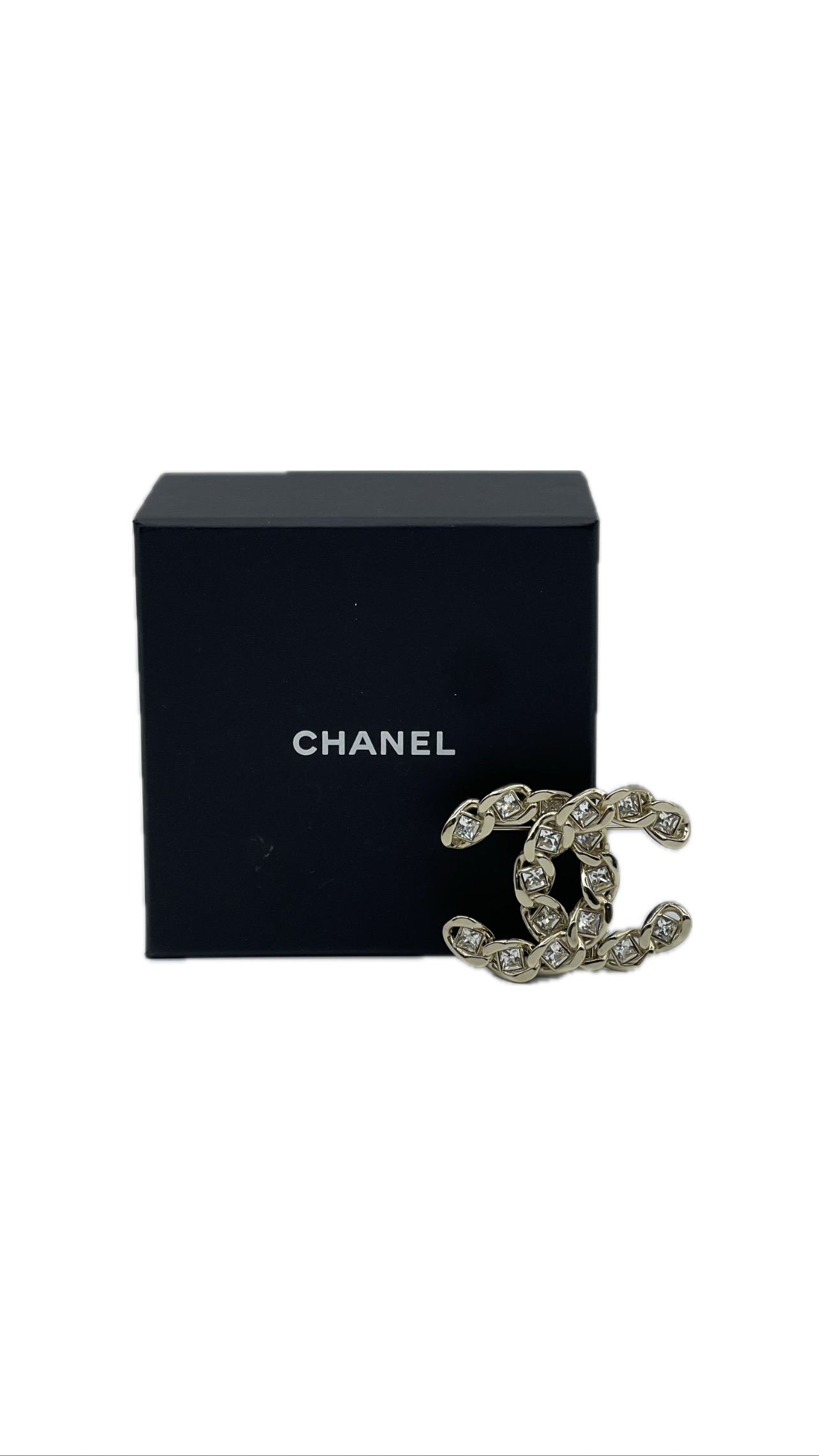 Pre-owned CHANEL Crystal Detail CC Interlocking Logo Brooch / Product Code: 26032317