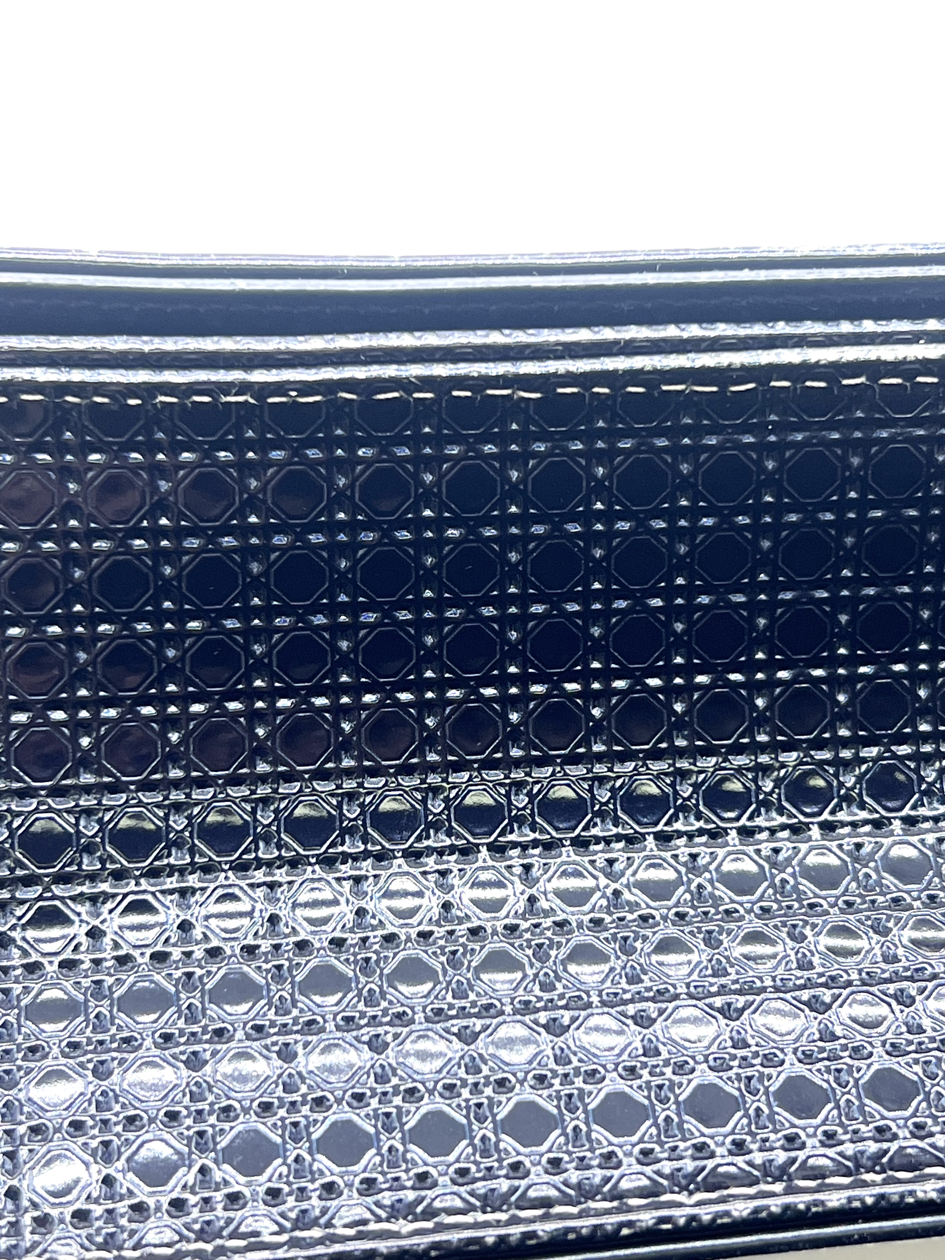 Pre-Owned DIOR Diorama / Product Code: 26051524