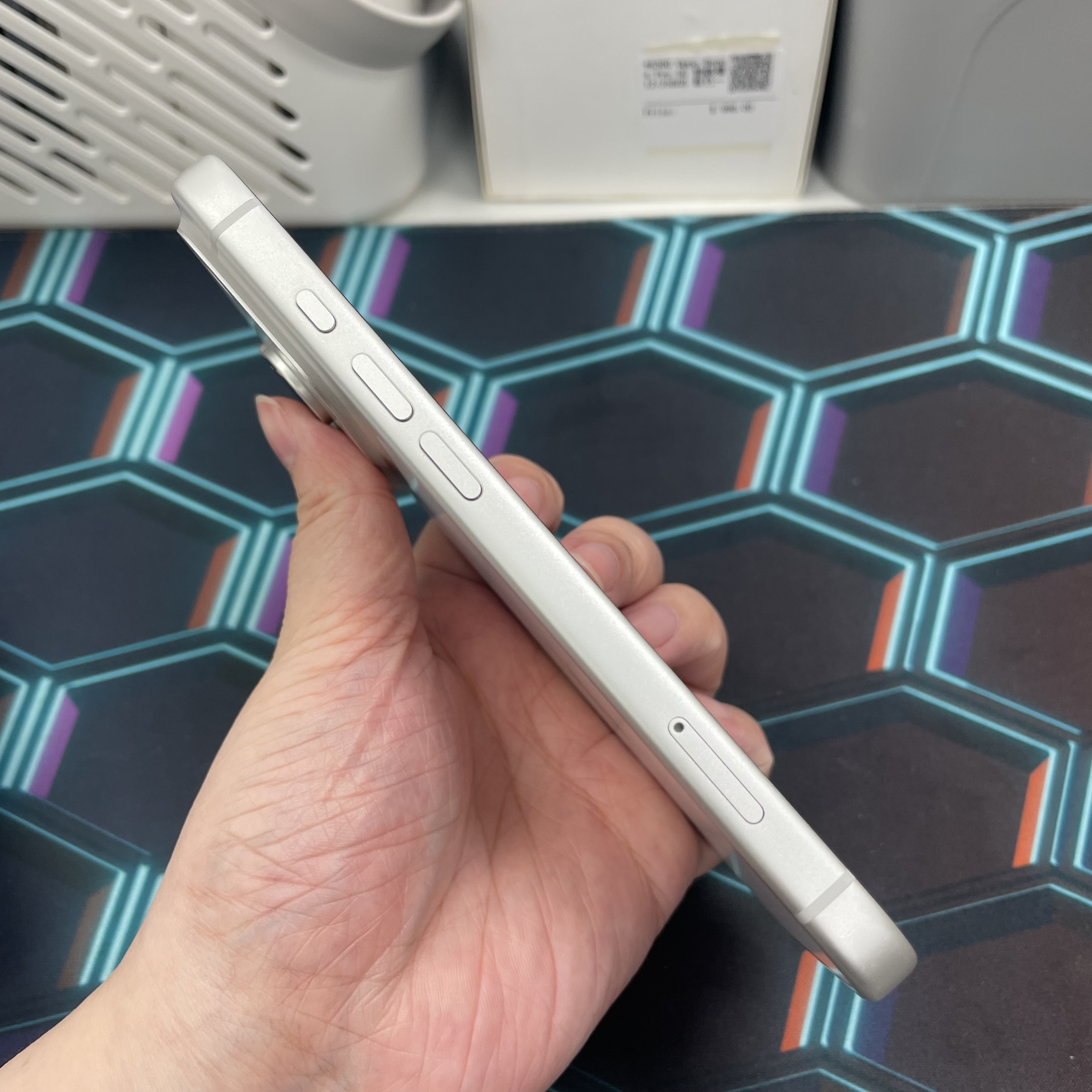 *6326 17 pro 勁靚機 256GB 電98 銀色 sliver