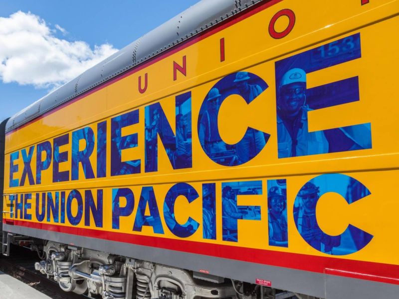 UP Heritage Series 85' ACF Baggage Car Promontory #5752 "EXPERIENCE" 