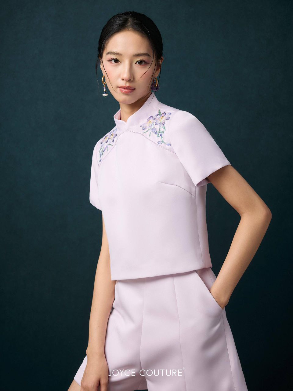 兰花刺绣假两件式连身裤 D0359