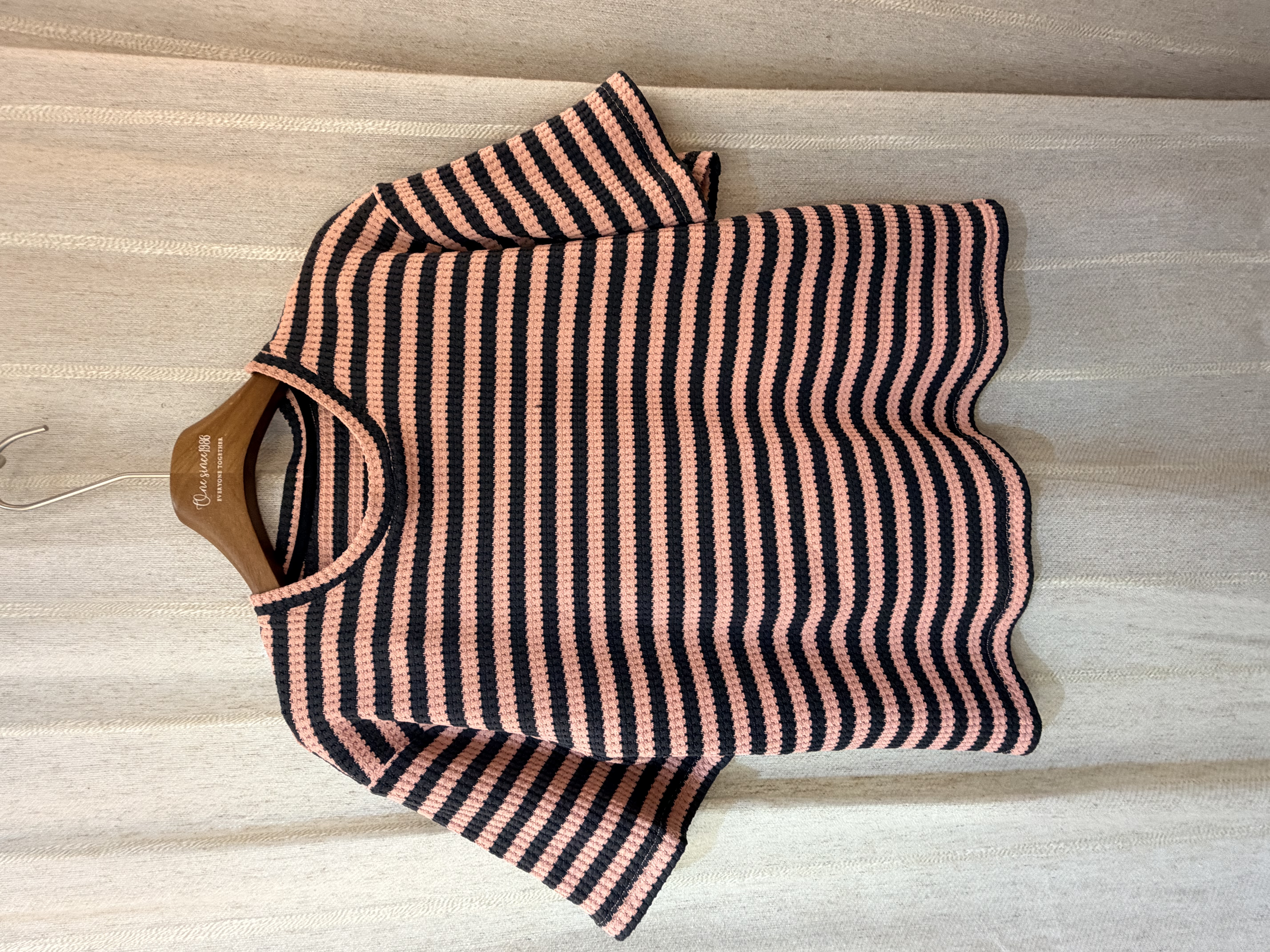 TP3 ✨自家品牌  最新撞色間條TOP✨