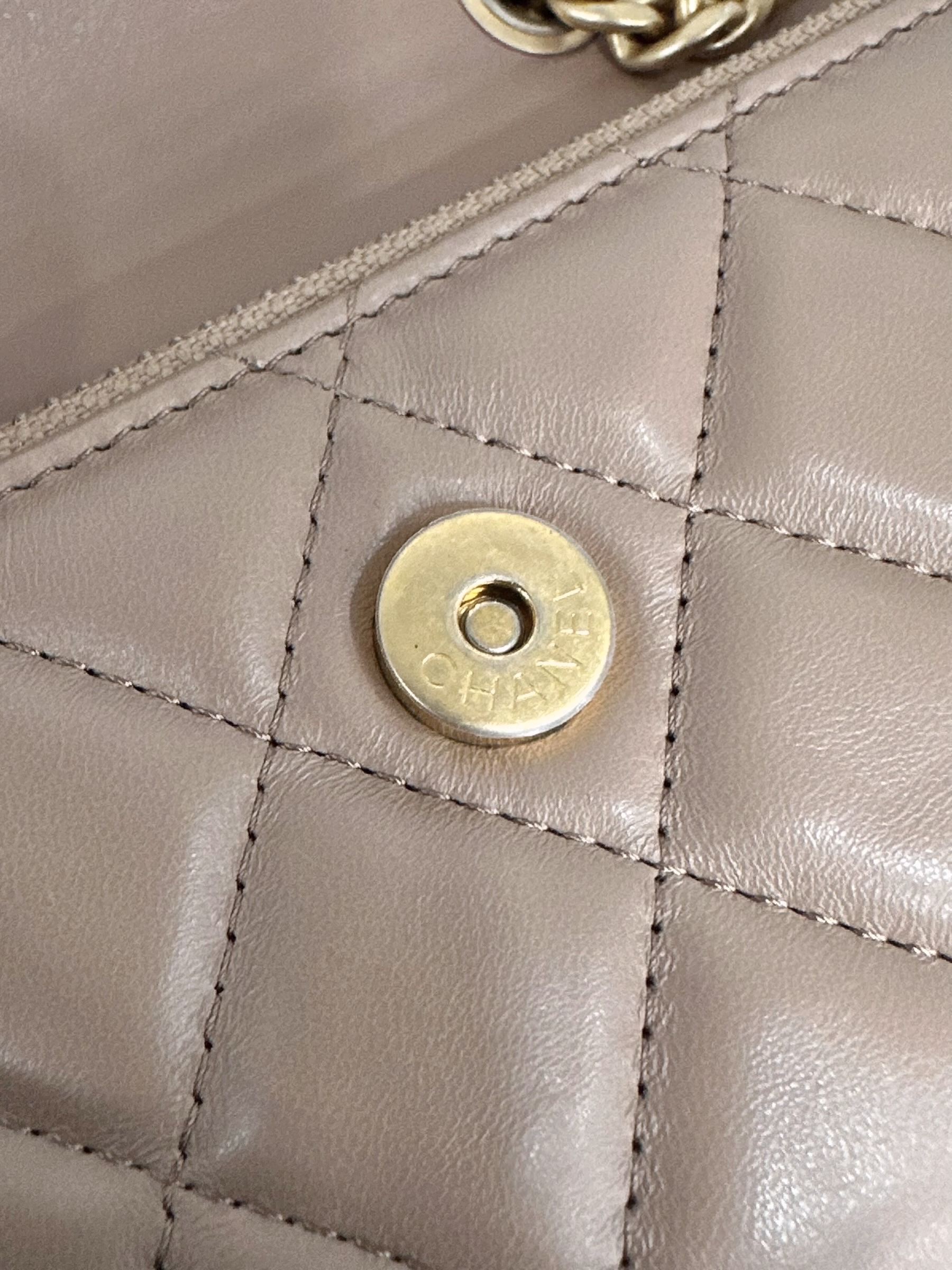 直播貨品 |  [1個-$100 2個-$300］R11