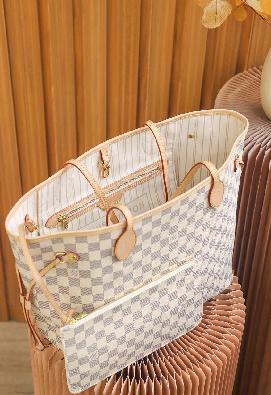 𝐍𝐄𝐕𝐄𝐑𝐅𝐔𝐋𝐋 经典之王👜✨ ▪️尺寸：31*28*14cm▪️ 被称为“性价比之王” 每个女人都该拥有的𝙉𝙚𝙫𝙚𝙧𝙛𝙪𝙡𝙡购物袋， 确实如此，不仅是日常的百搭之王， 更是满足于大容纳量的需求，通勤实用满分好评！ 作为子母包，里面的小包可拆卸单独手提， 一包多用的性价比之王！💕