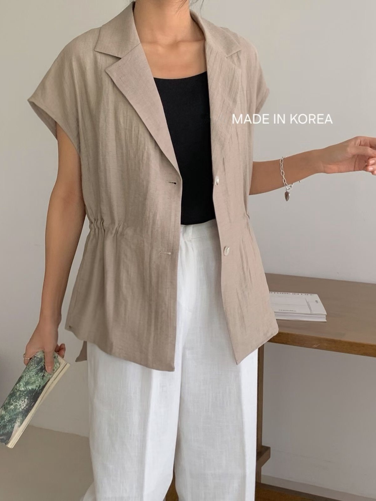 G6271 韓國🇰🇷薄料修腰外套仔