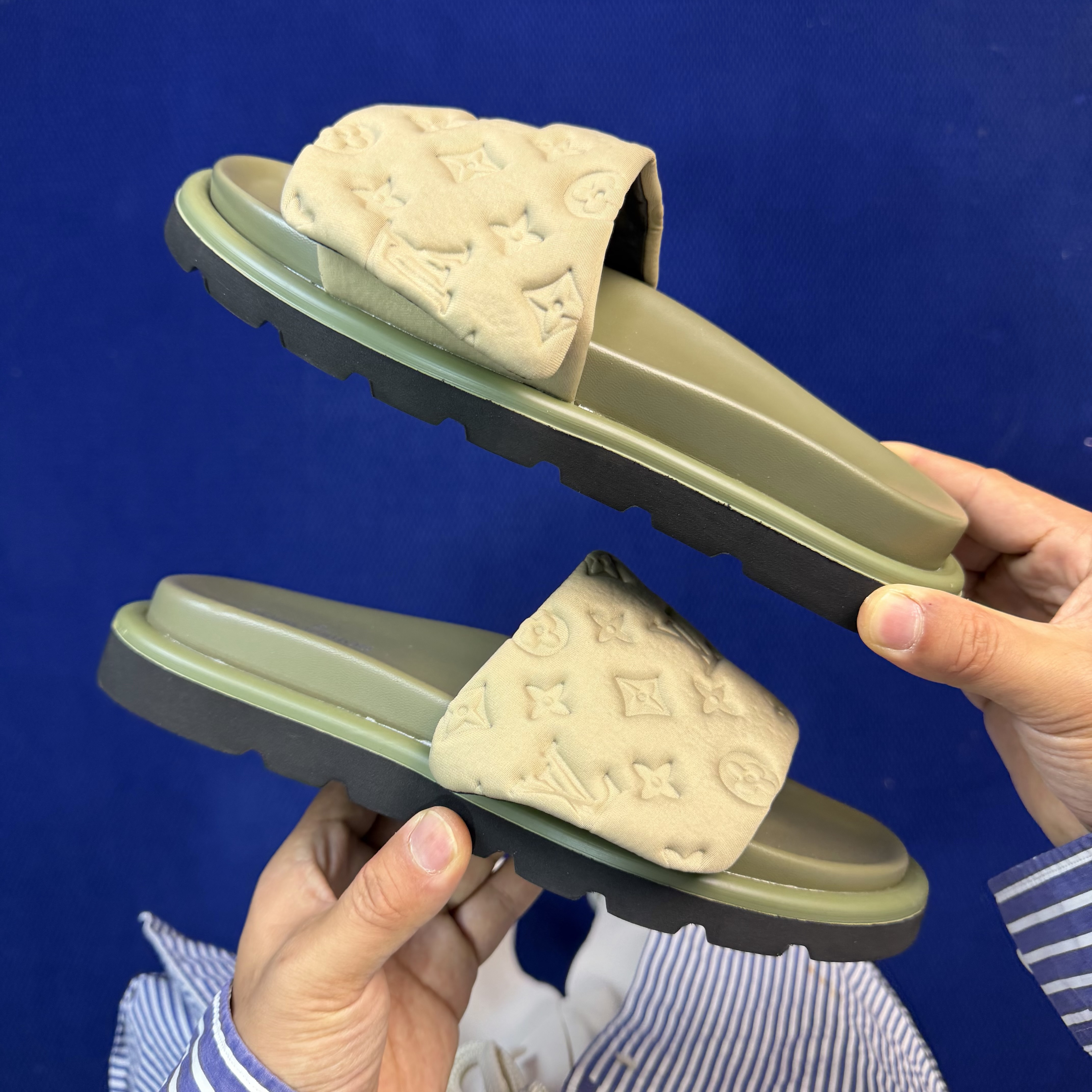 Louis Vuitton LV Pool Pillow Comfort Mule