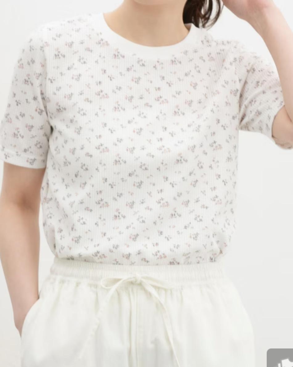 Honeys 碎花窩夫🧇紋防uv top Pink / blue Size s -xl 舒適的華夫格布料，表面紋理細膩。 具有防紫外線功能，有效抵禦紫外線。