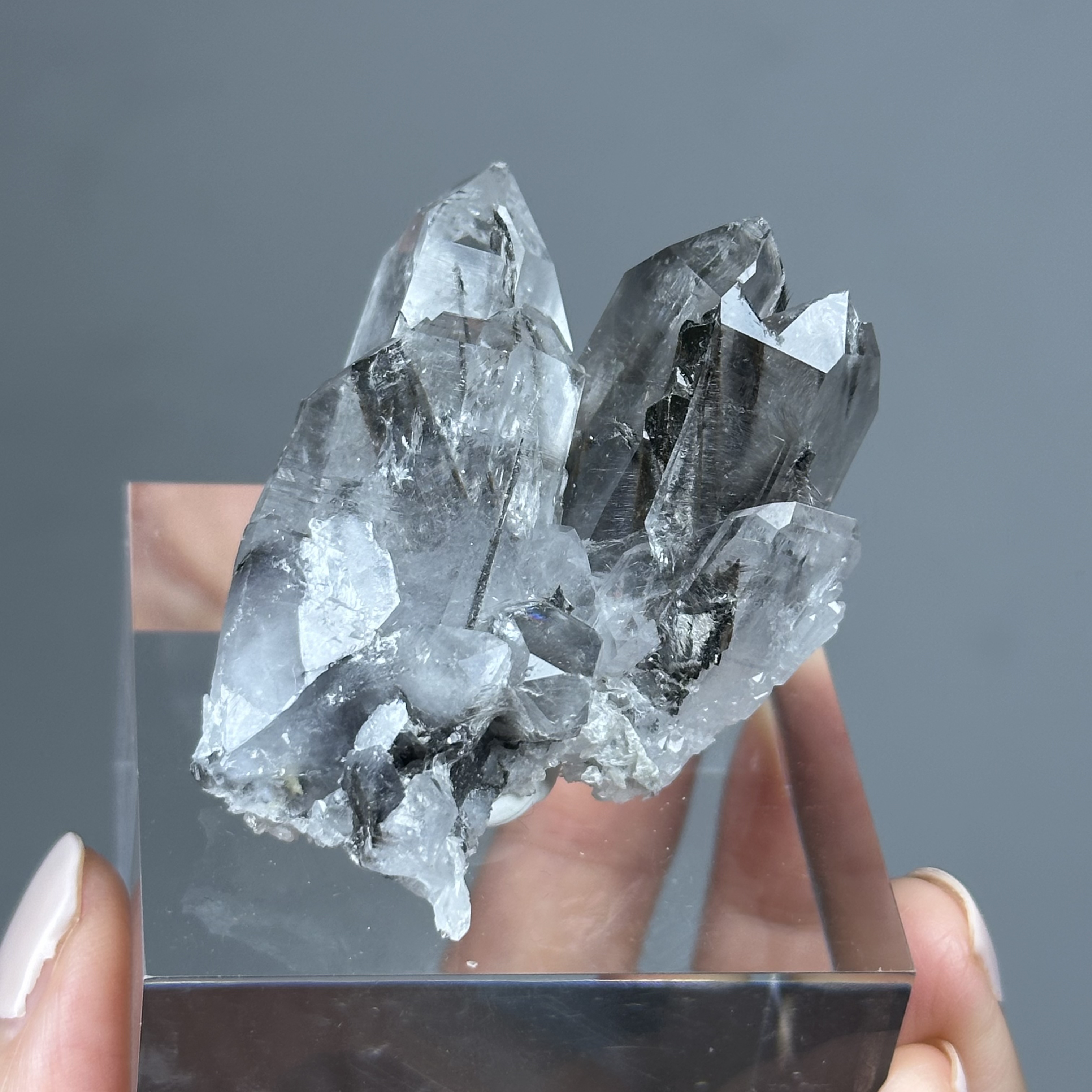黑銀鈦水晶簇 - Brookite and Rutile Quartz | RU006