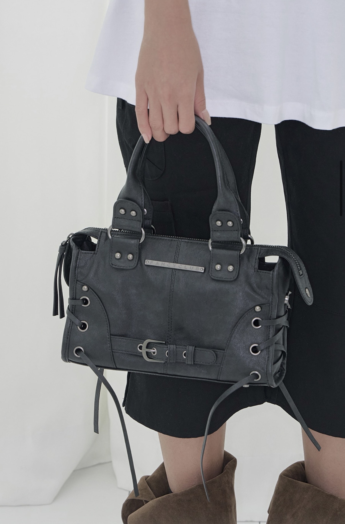 Fancyclub BELTED WASHING LEATHER MINI BAG (BLACK) F26QE991