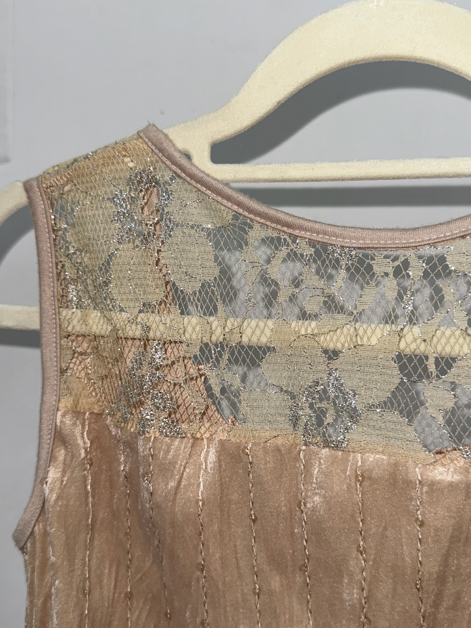 Antique Rose Lace Neckline Tank Top