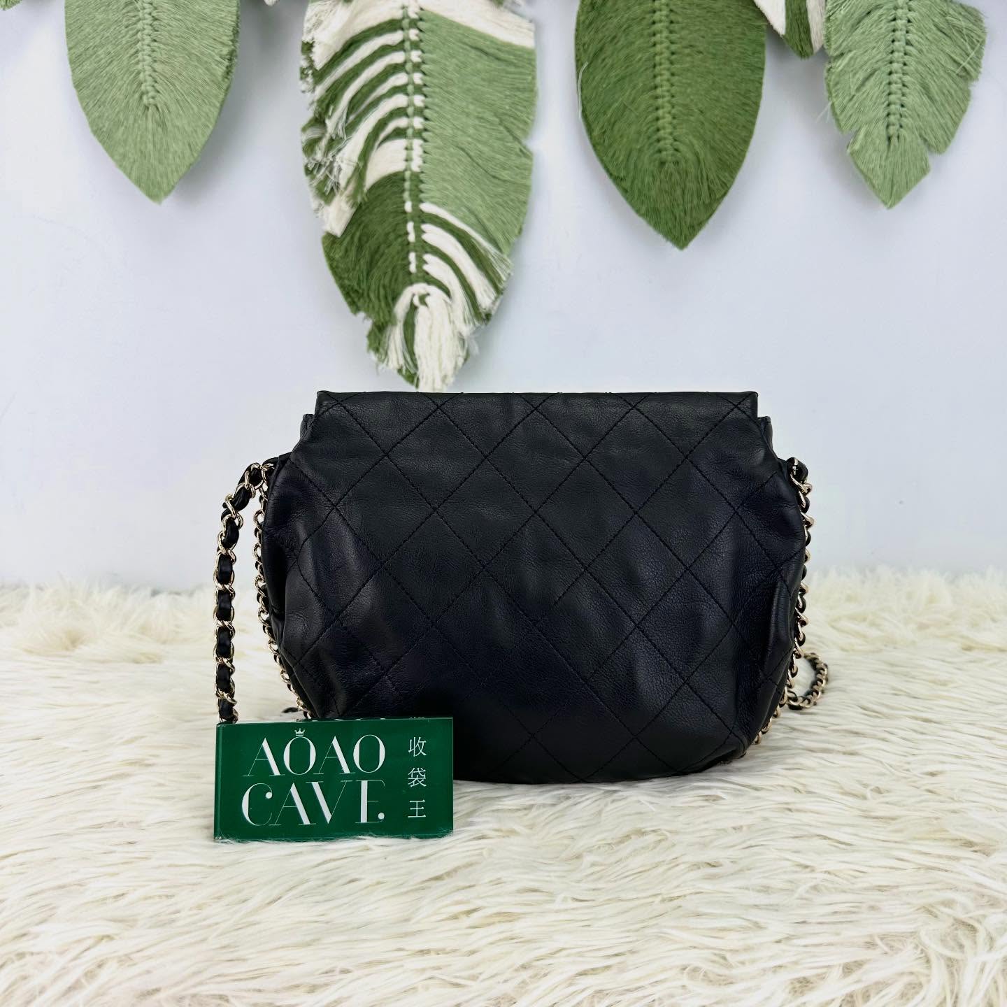 CHANEL 🤍PRE OWNED 黑金菱格牛皮南瓜包 斜肩包🖤