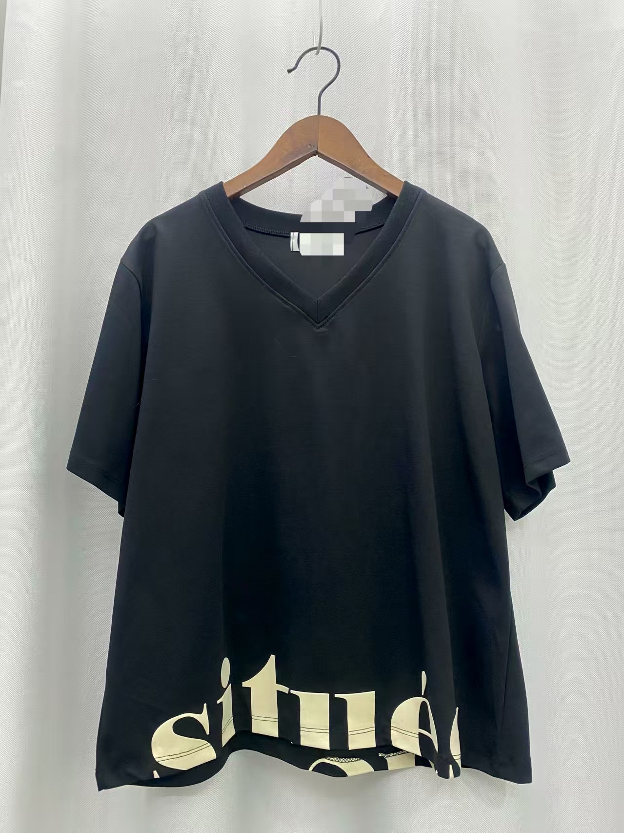 顯瘦挺料V領 Top 