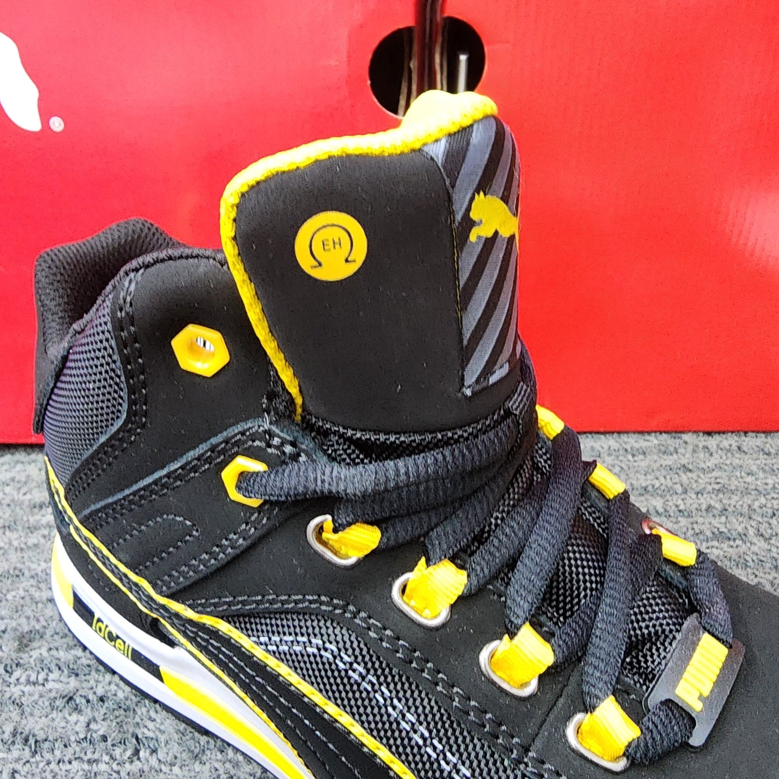 PUMA SAFETY SHOES 63.313.0 CROSSTWIST BLACK MID CUT SPORT SAFETY YELLOW BLACK ELECTRICAL HAZARD