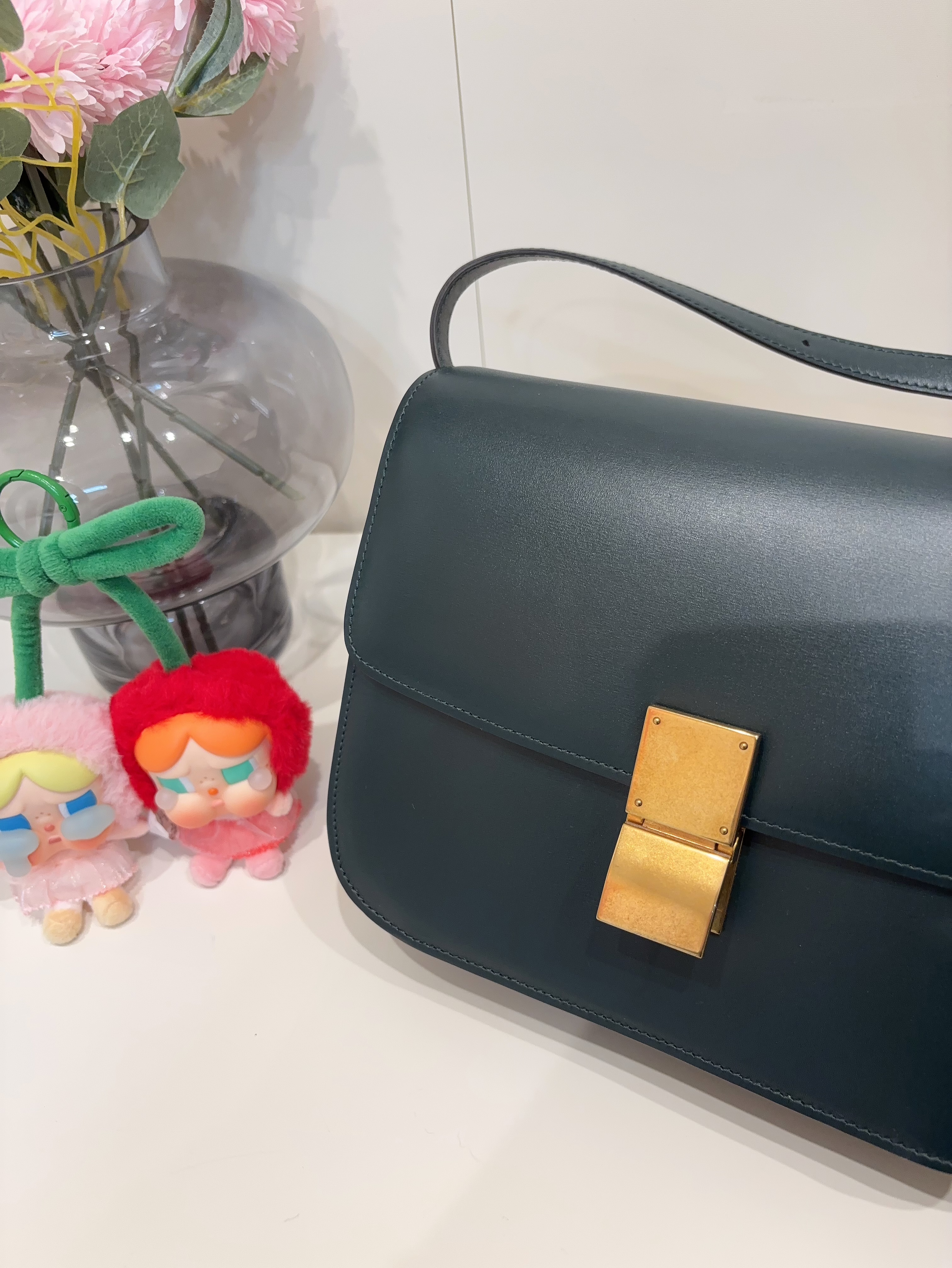 Celine classic box medium flap bag 100%Authentic 98%new✅tap booklet ✅dust bag 