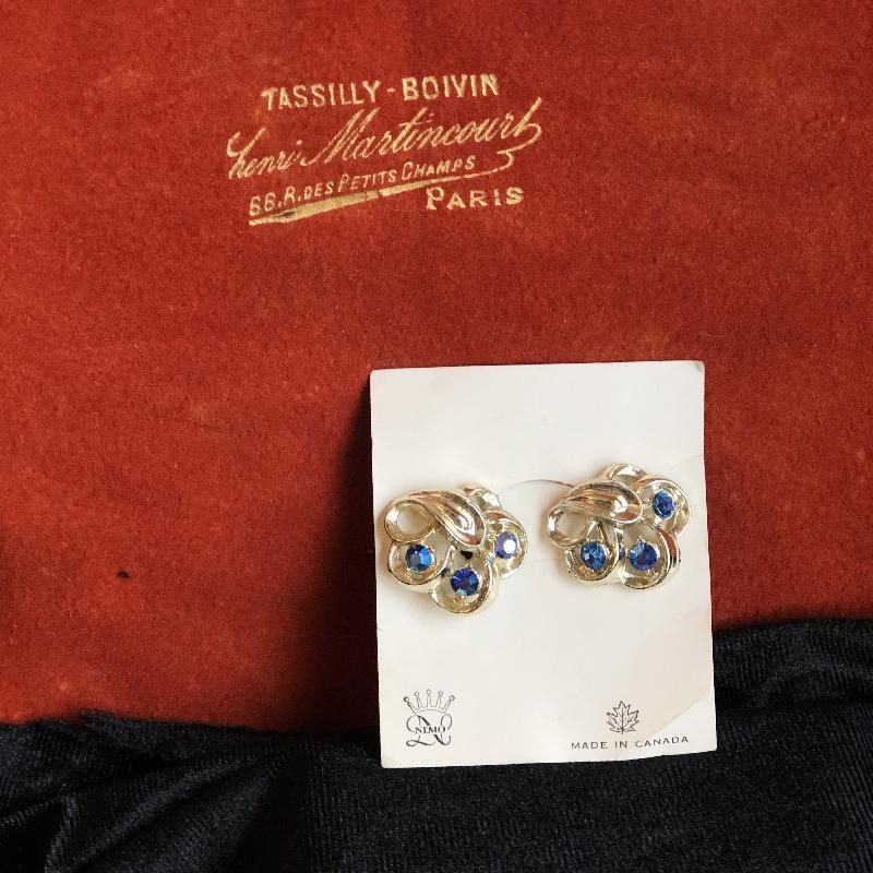 Vintage Canadian Continental Bijoux Earrings on Original Card - New Old Stock (MT1023)