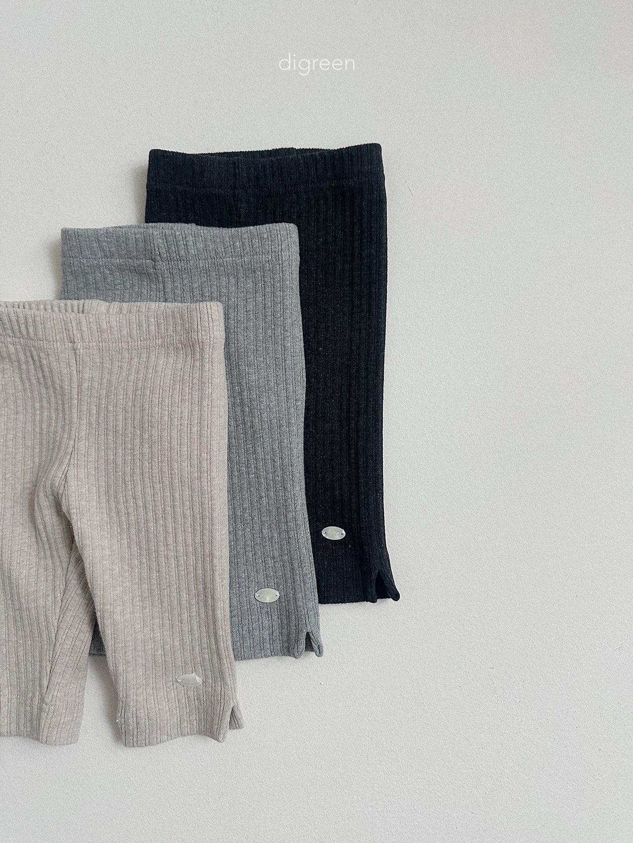 Digreen | rib capri leggings 