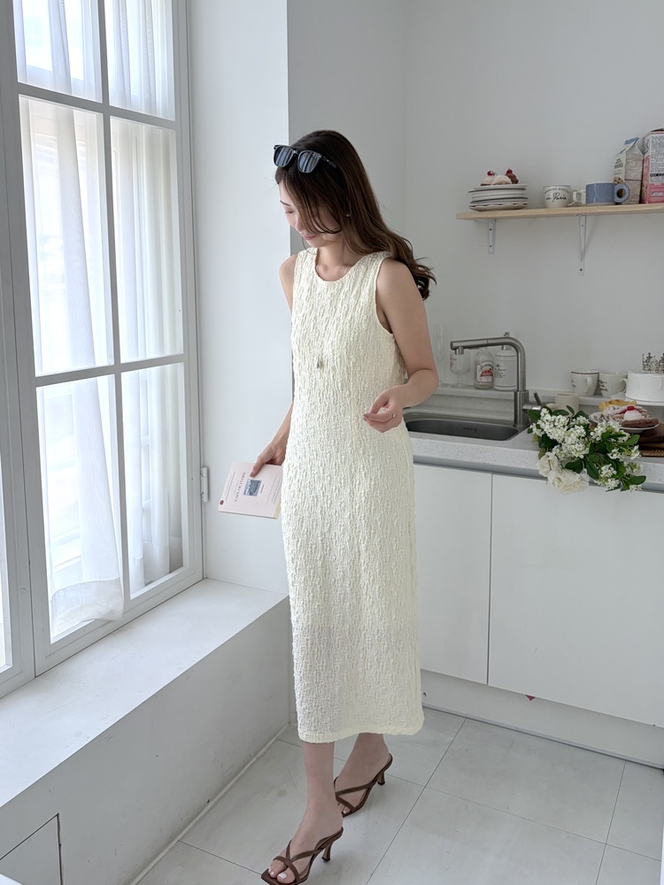 Ruched Slim Dress (Cream)