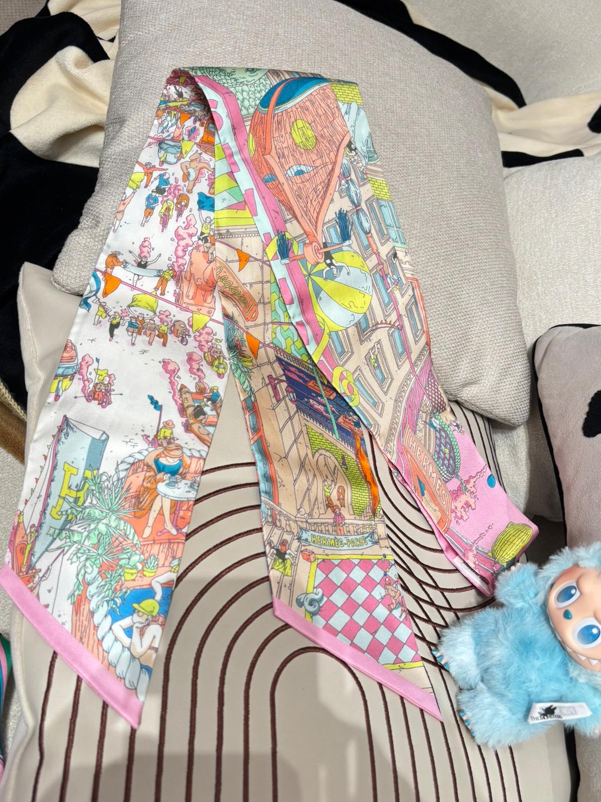 Hermes Maxi Twilly 100%Authentic, 99%New ✅Box