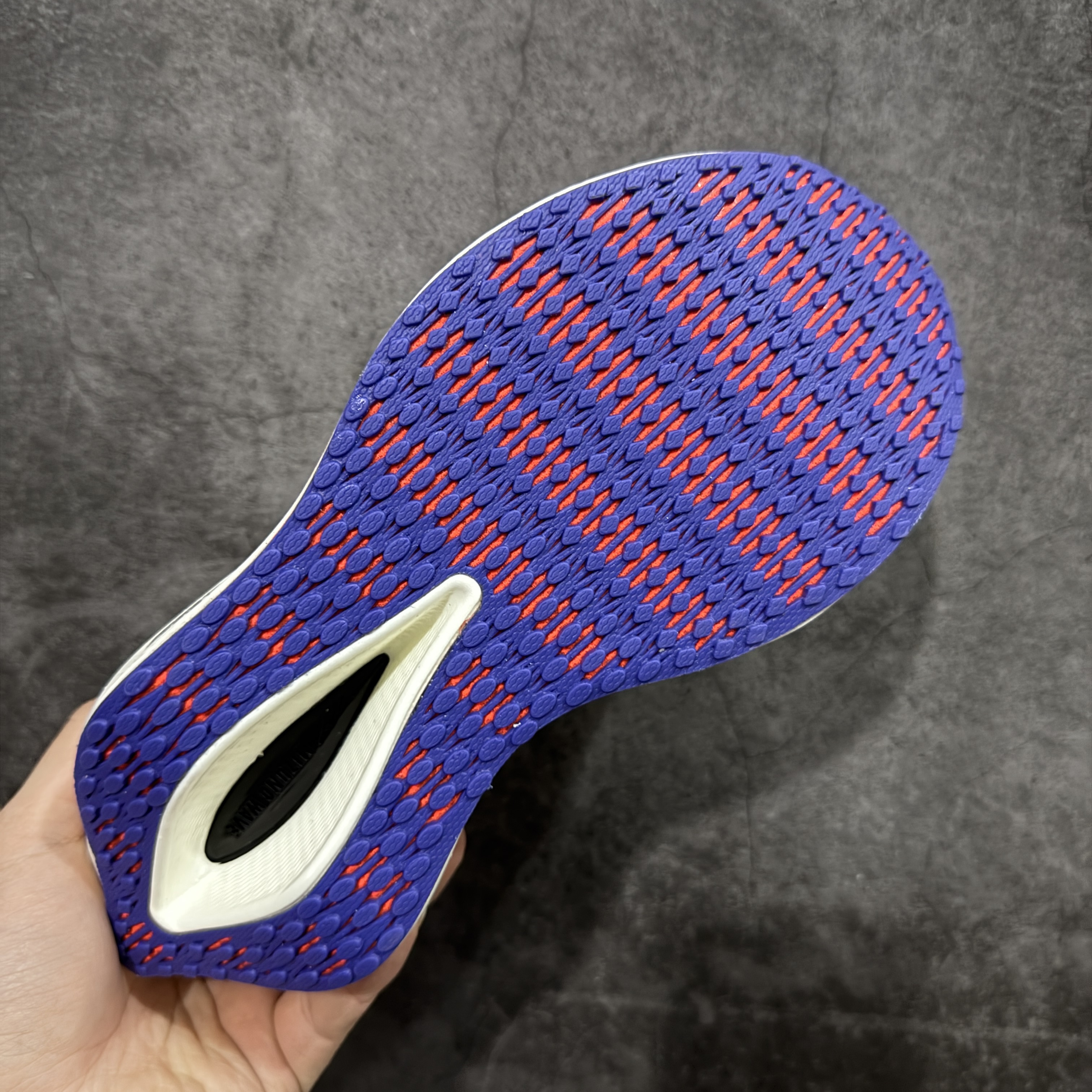 Mizuno Wave Rebellion Pro 3