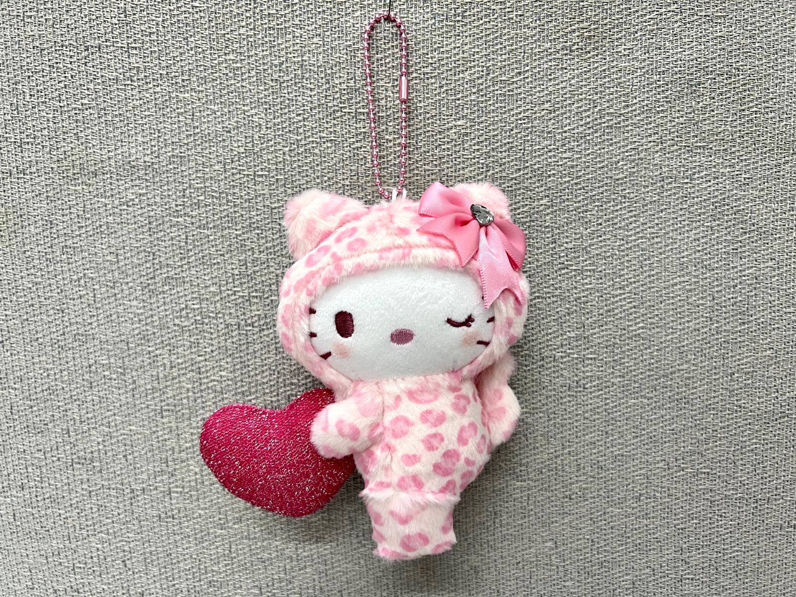🎌日本限定 🎌 Sanrio 豹紋愛心造型公仔掛飾💕