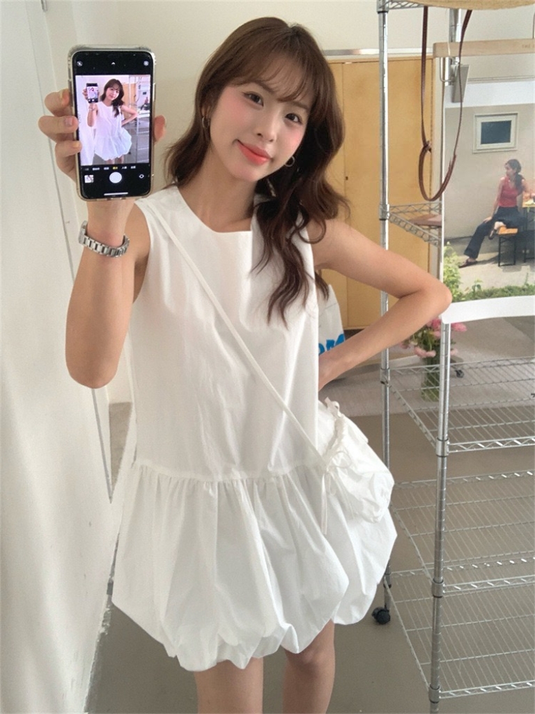 Agnes Puffy Dress free small crossbody bag 韩系减龄甜美背心花苞连衣裙配送🎁同色包包 ( 3 colours )