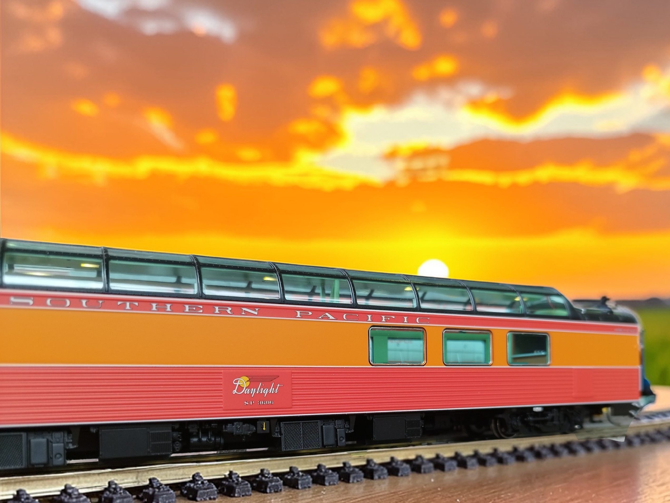 Rapido’s Daylight Dome Lounge HO with lights 